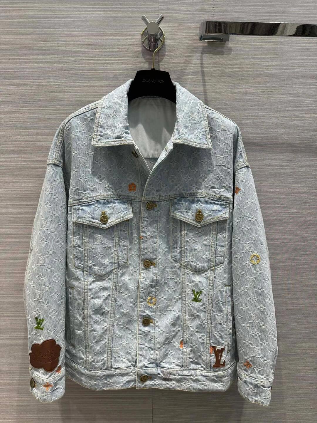 0528 Denim jacket with logo 0528 Denim jacket with logo