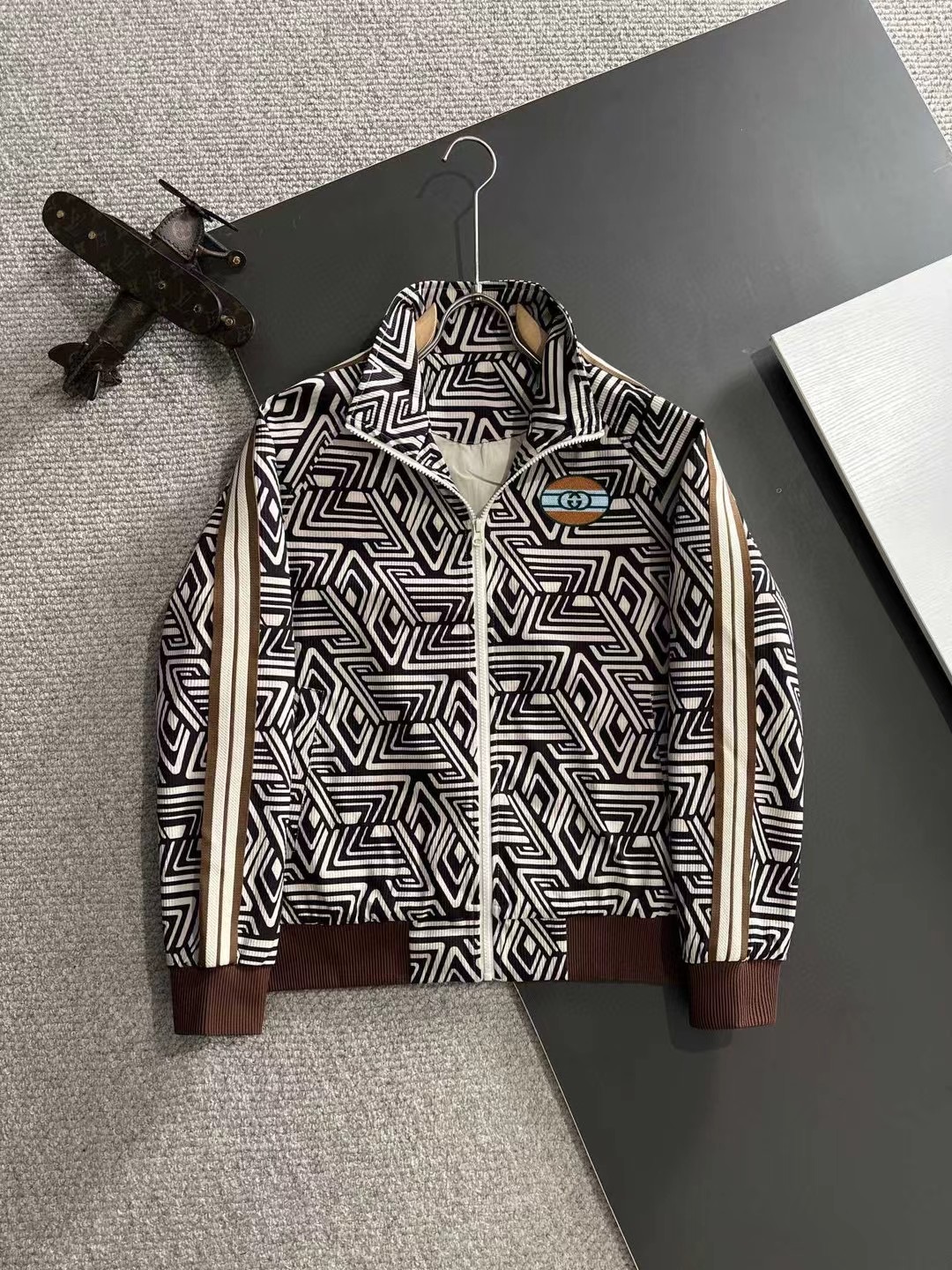 New zip-up stand up collar jacket New zip-up stand up collar jacket