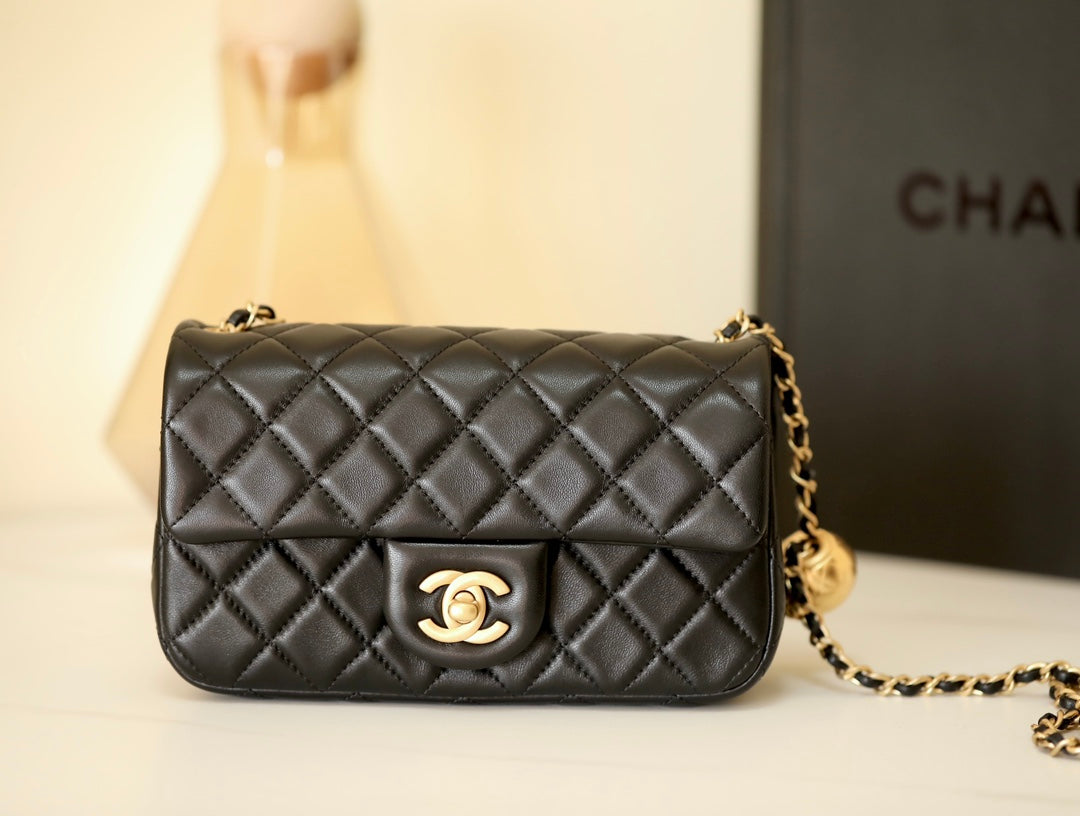 0528 Mini Rectangular Pearl Crush Quilted Black Lambskin Gold Hardware 0528 Mini Rectangular Pearl Crush Quilted Black Lambskin Gold Hardware