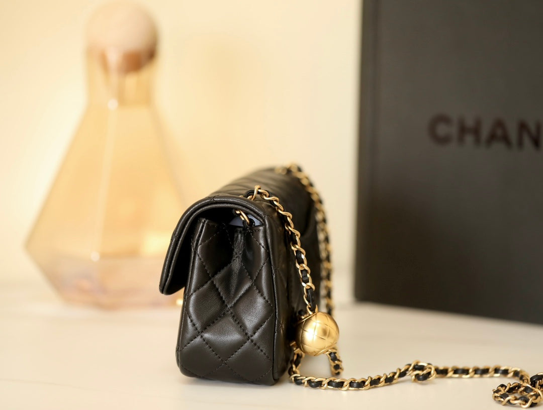 0528 Mini Rectangular Pearl Crush Quilted Black Lambskin Gold Hardware 0528 Mini Rectangular Pearl Crush Quilted Black Lambskin Gold Hardware