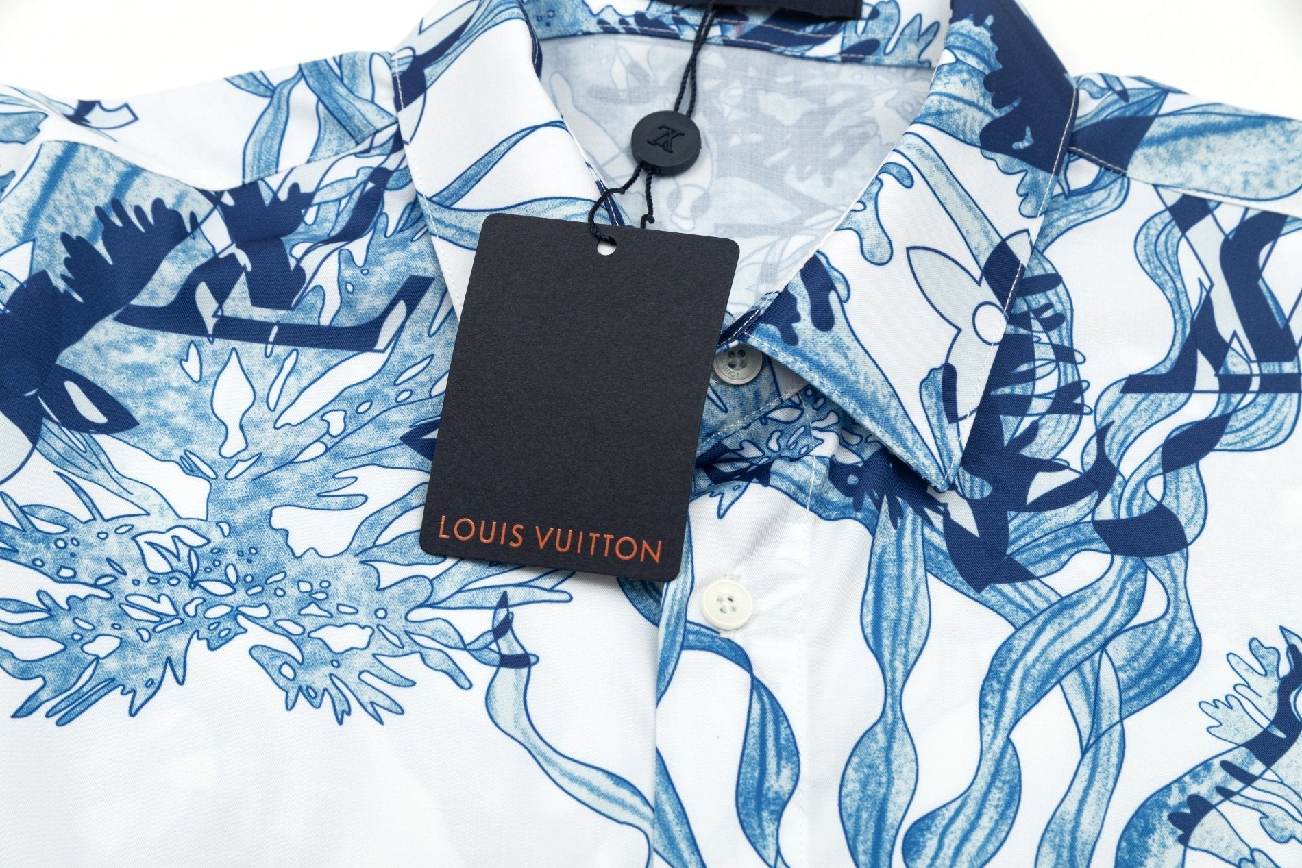 0730 New simple and stylish long-sleeved shirt 0730 New simple and stylish long-sleeved shirt