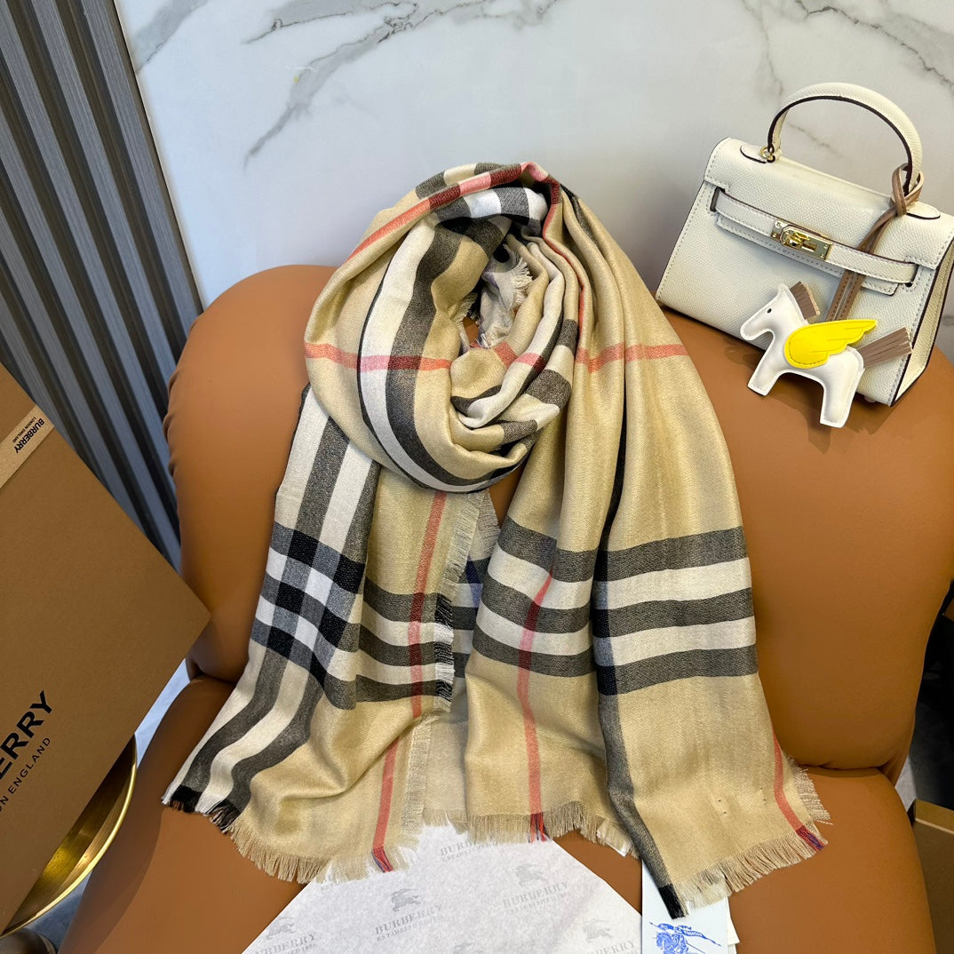 0925 Classic Soft and Comfortable Scarf 0925 Classic Soft and Comfortable Scarf