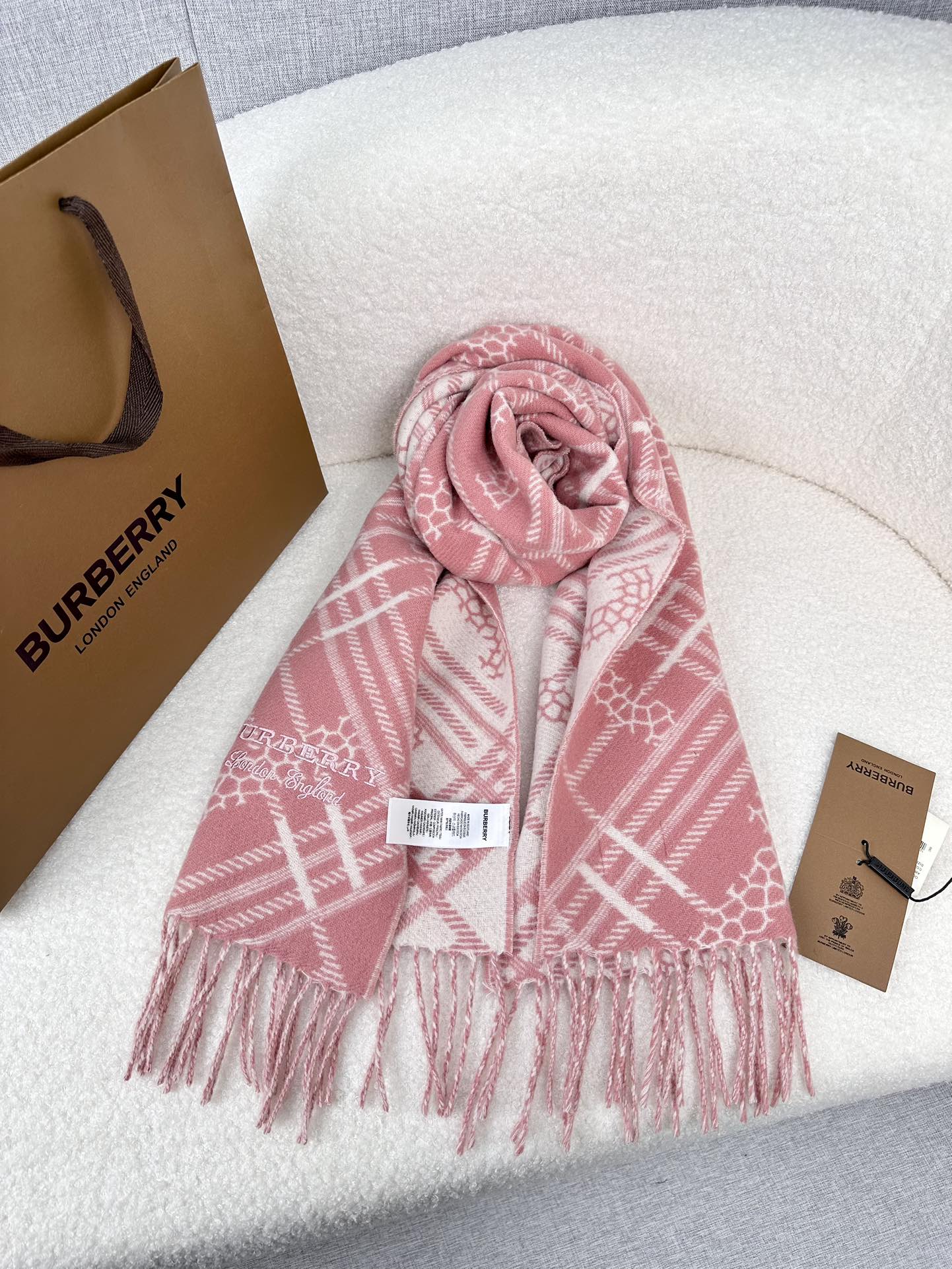1002 Classic Soft and Comfortable Scarf 1002 Classic Soft and Comfortable Scarf