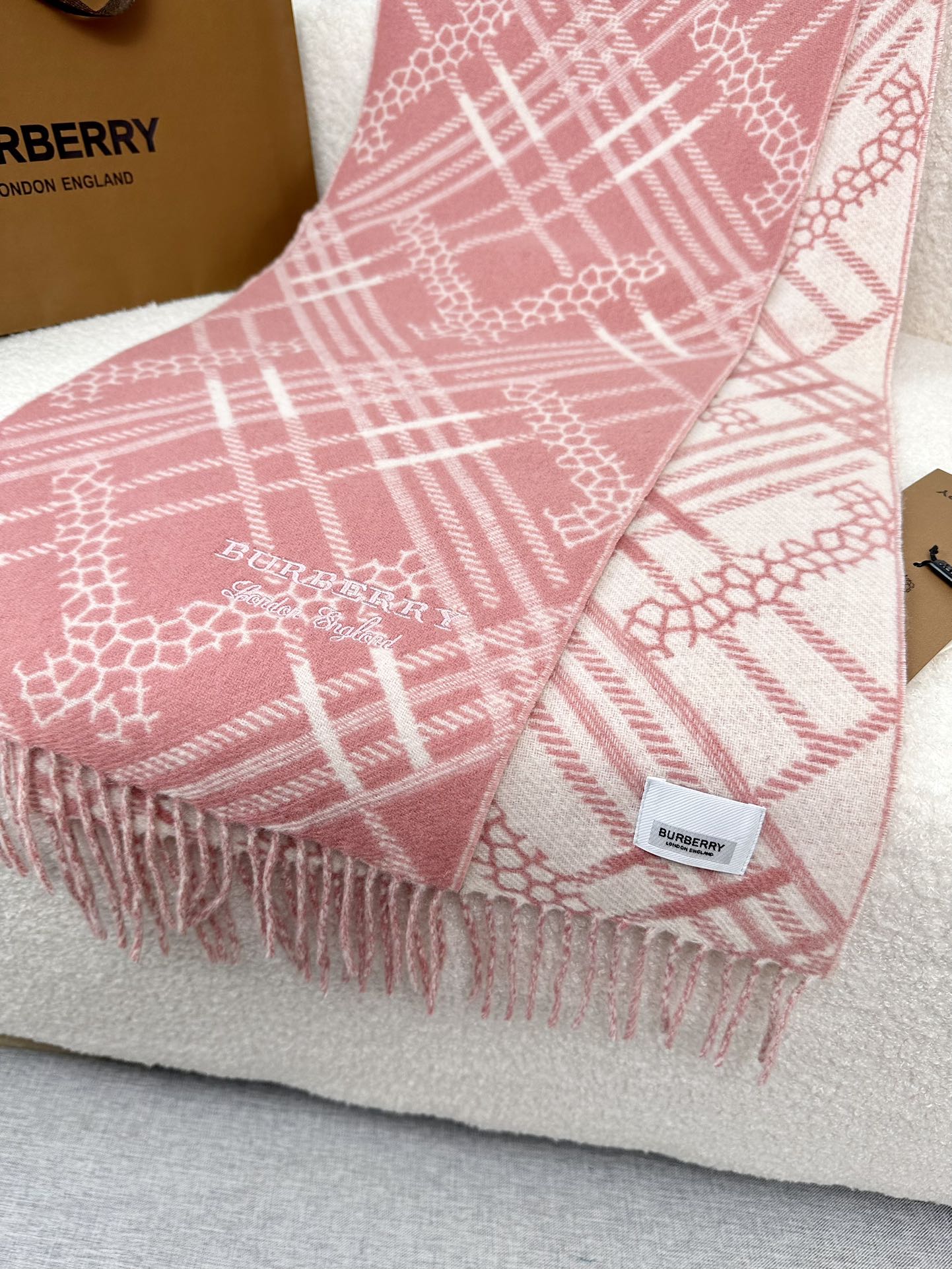 1002 Classic Soft and Comfortable Scarf 1002 Classic Soft and Comfortable Scarf