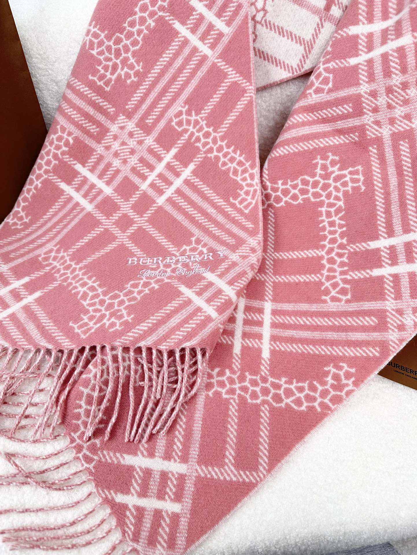 1002 Classic Soft and Comfortable Scarf 1002 Classic Soft and Comfortable Scarf