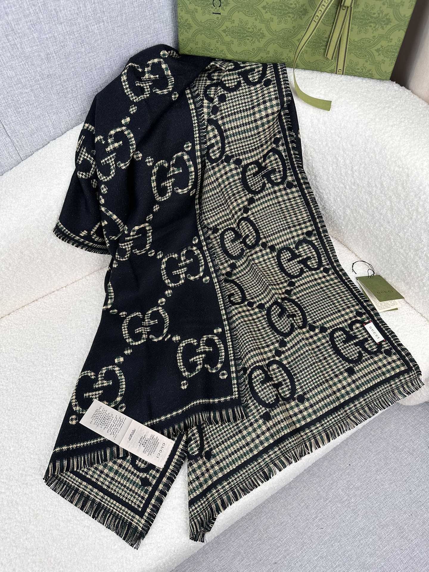 0925 Classic Soft and Comfortable Scarf 0925 Classic Soft and Comfortable Scarf