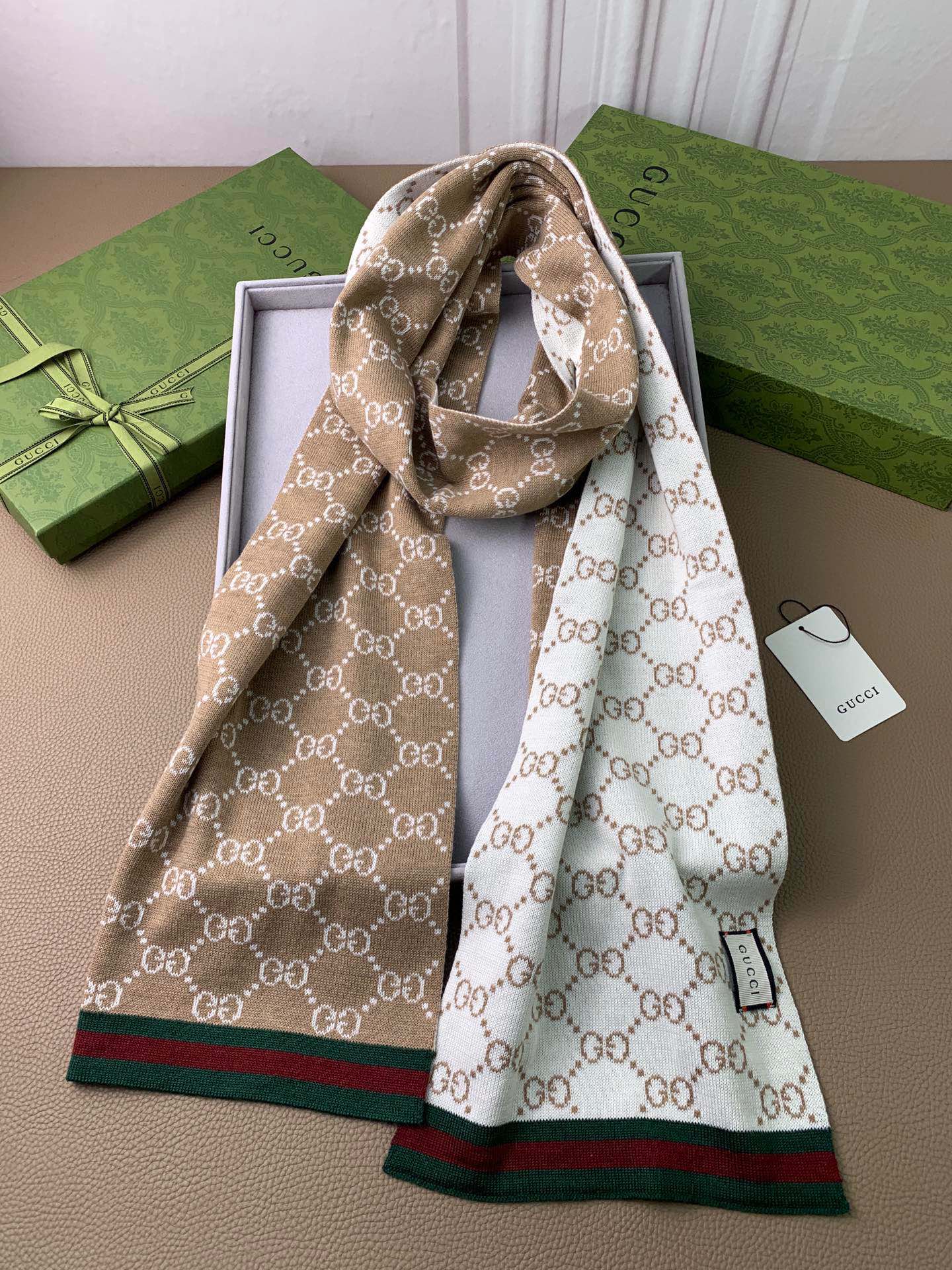 1002 Classic Soft and Comfortable Scarf 1002 Classic Soft and Comfortable Scarf