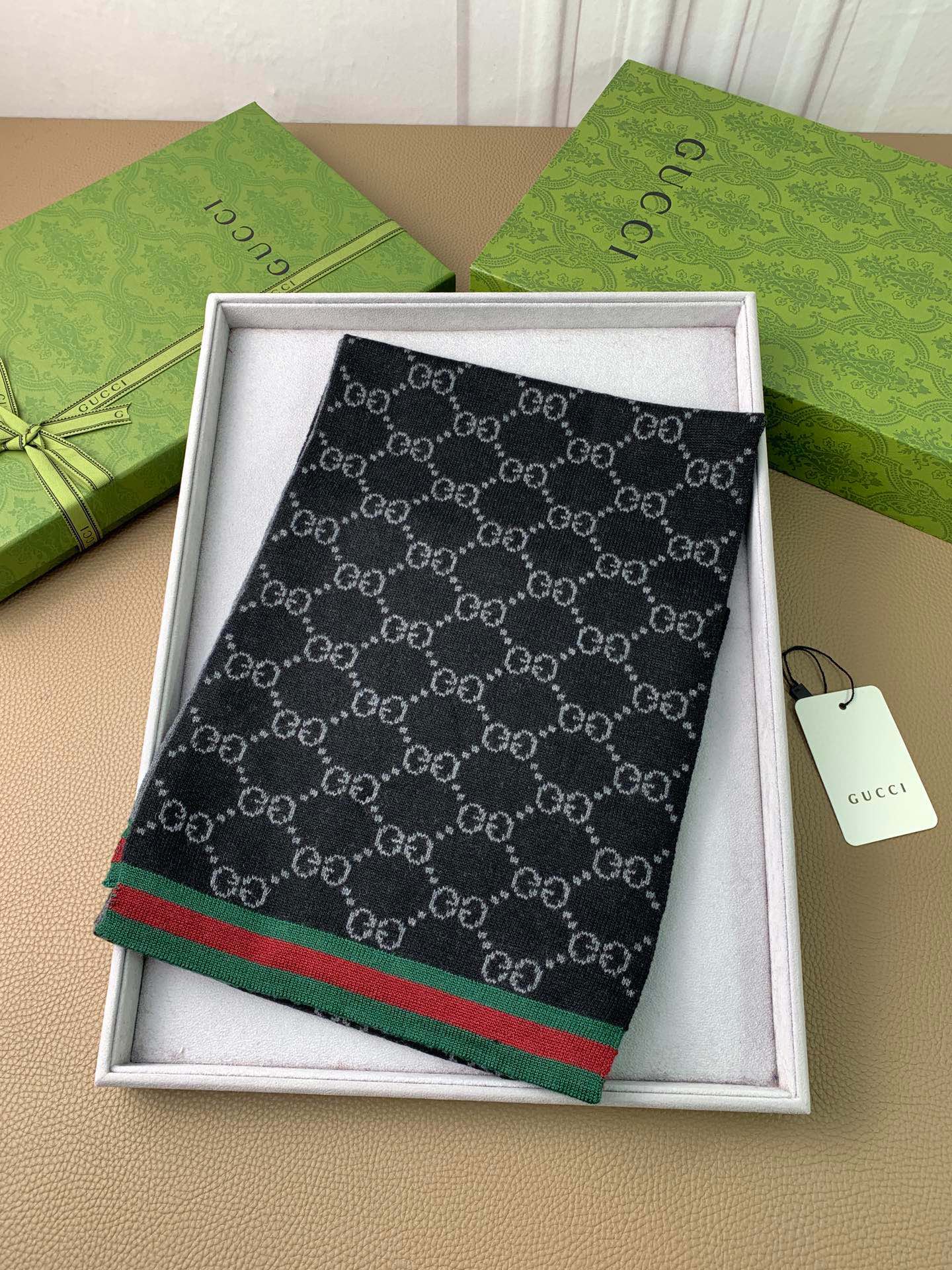 1002 Classic Soft and Comfortable Scarf 1002 Classic Soft and Comfortable Scarf