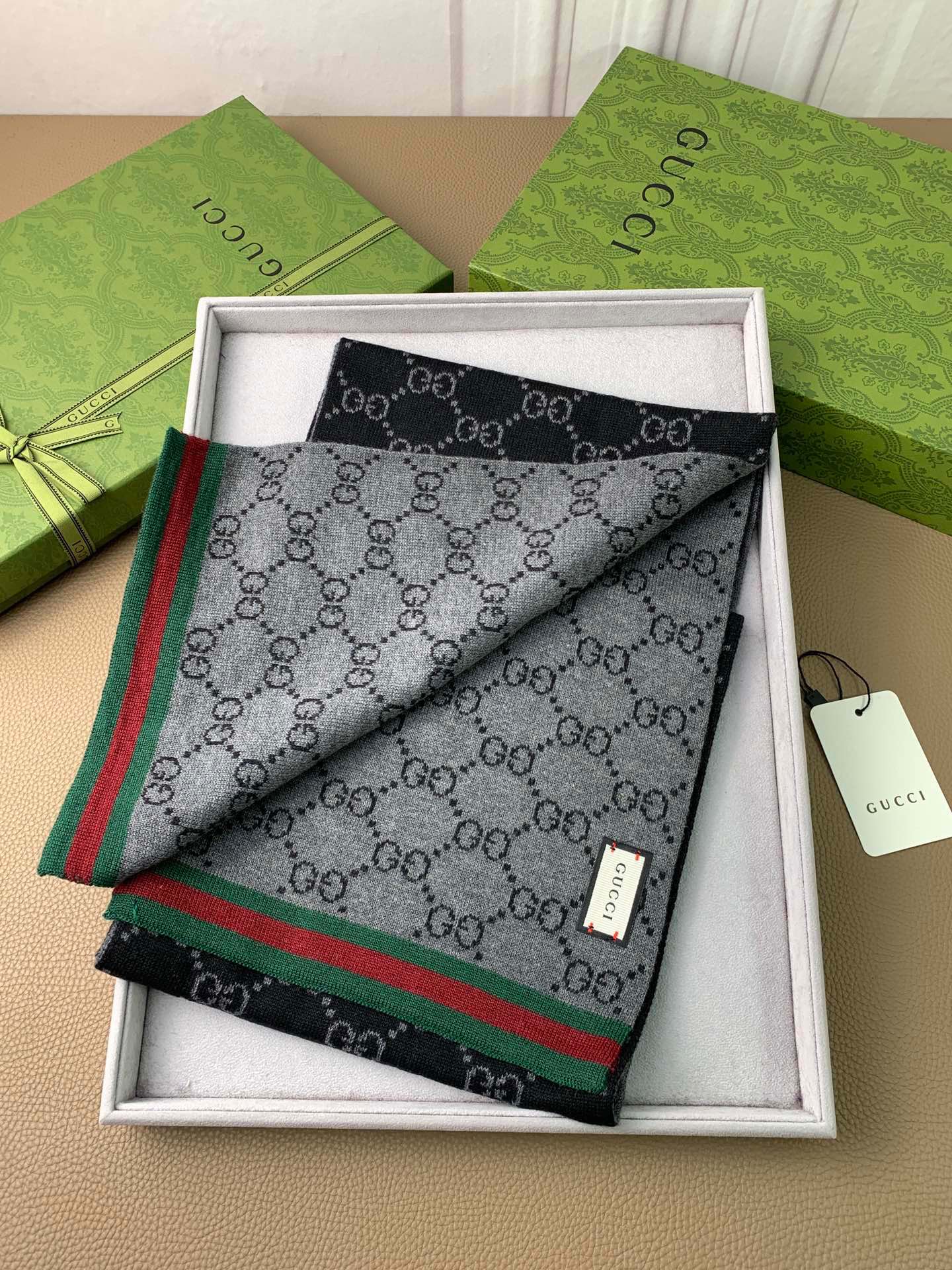 1002 Classic Soft and Comfortable Scarf 1002 Classic Soft and Comfortable Scarf