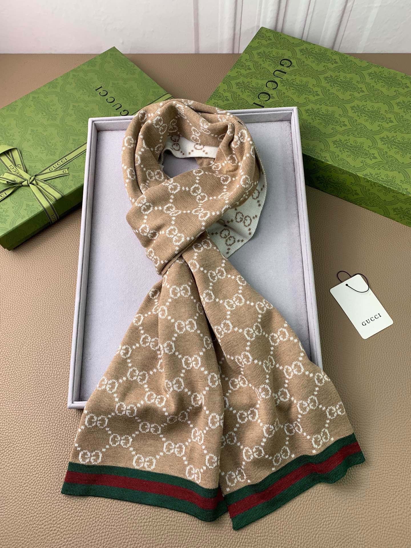 1002 Classic Soft and Comfortable Scarf 1002 Classic Soft and Comfortable Scarf