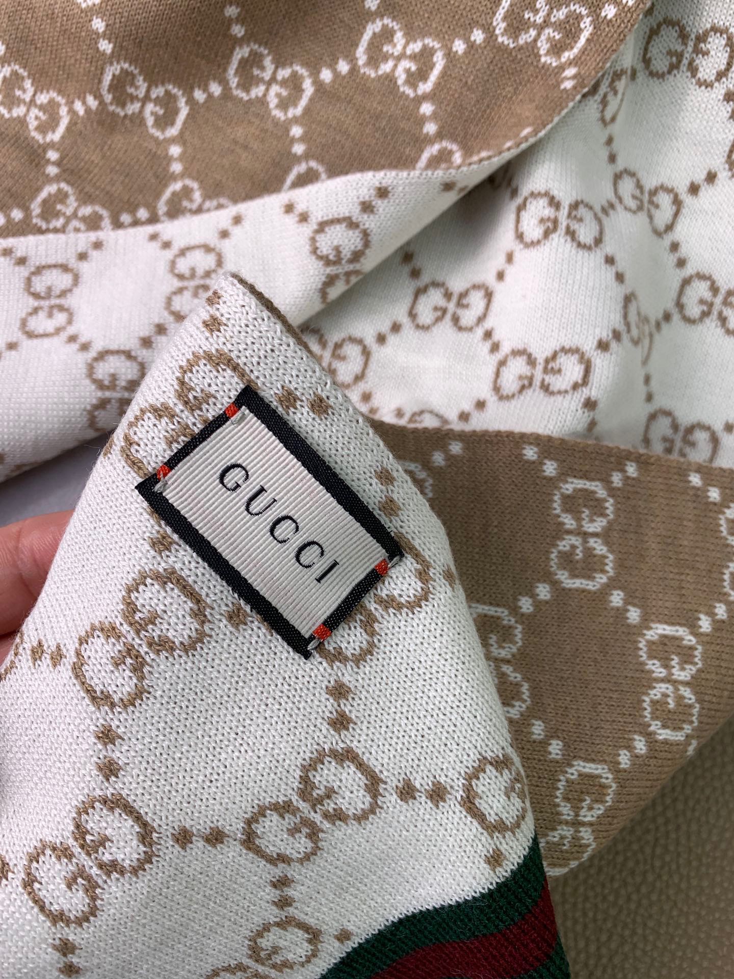 1002 Classic Soft and Comfortable Scarf 1002 Classic Soft and Comfortable Scarf
