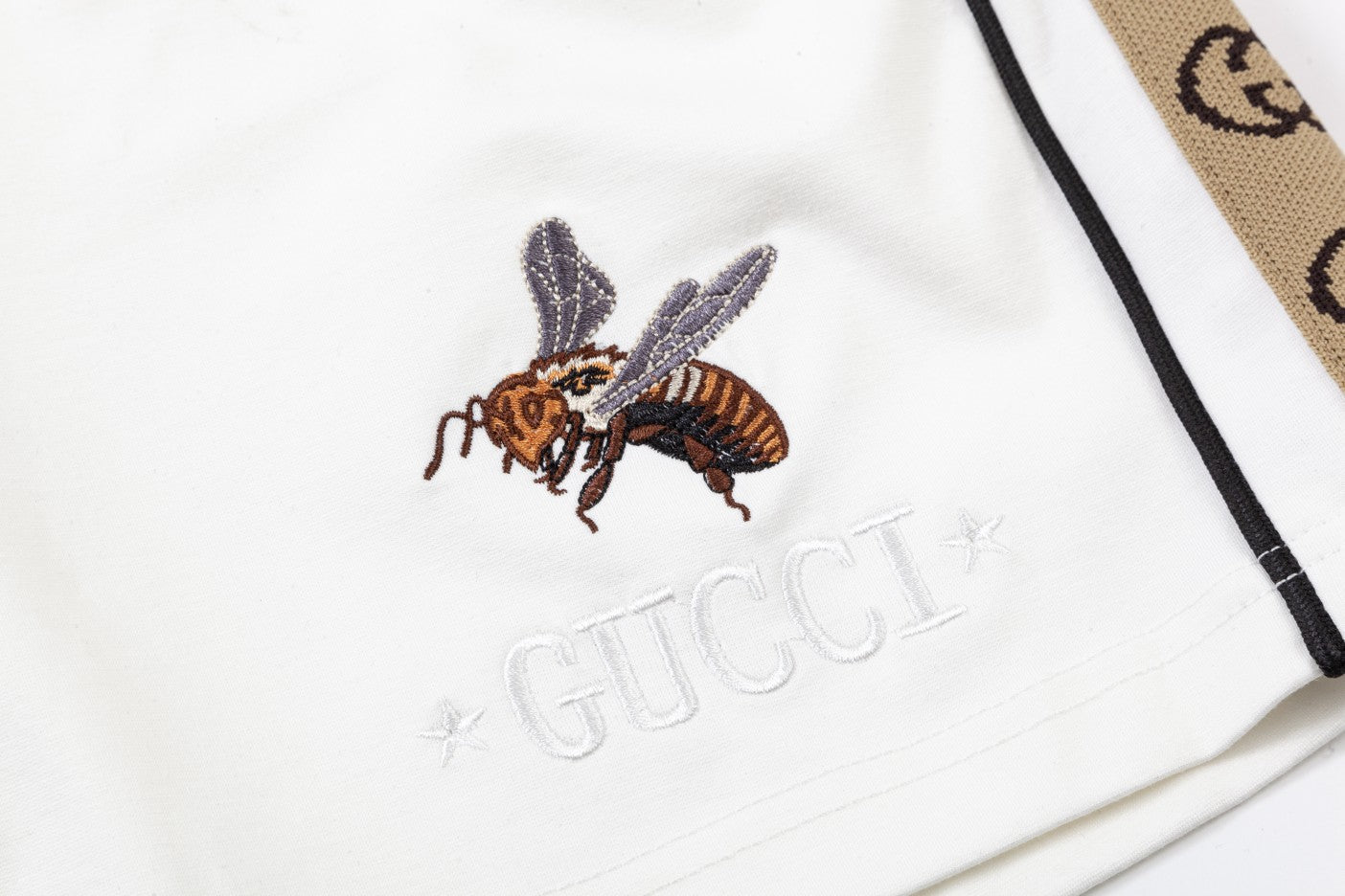 Bee New shorts Bee New shorts