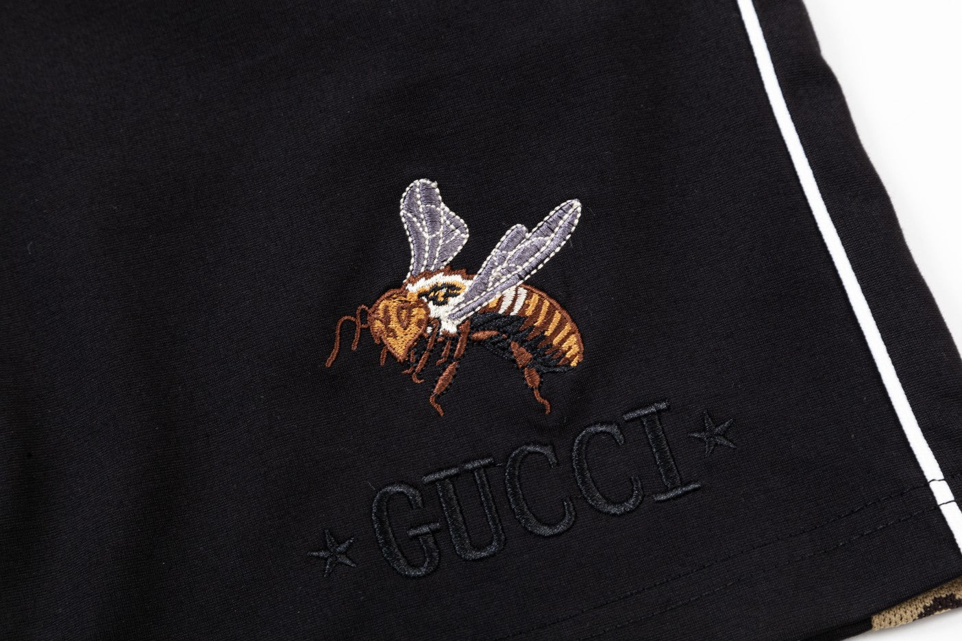 Bee New shorts Bee New shorts