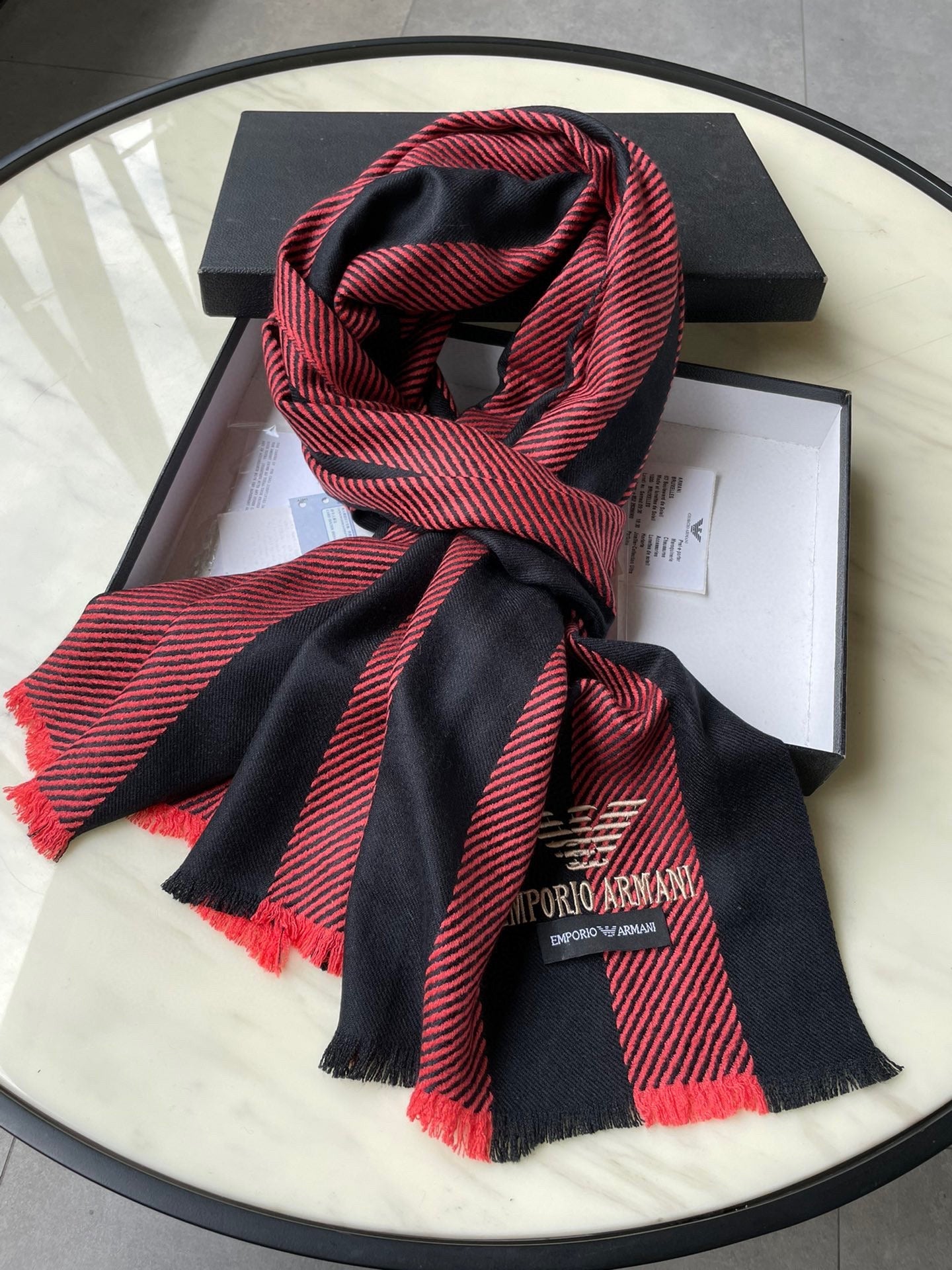 1002 Classic Soft and Comfortable Scarf 1002 Classic Soft and Comfortable Scarf