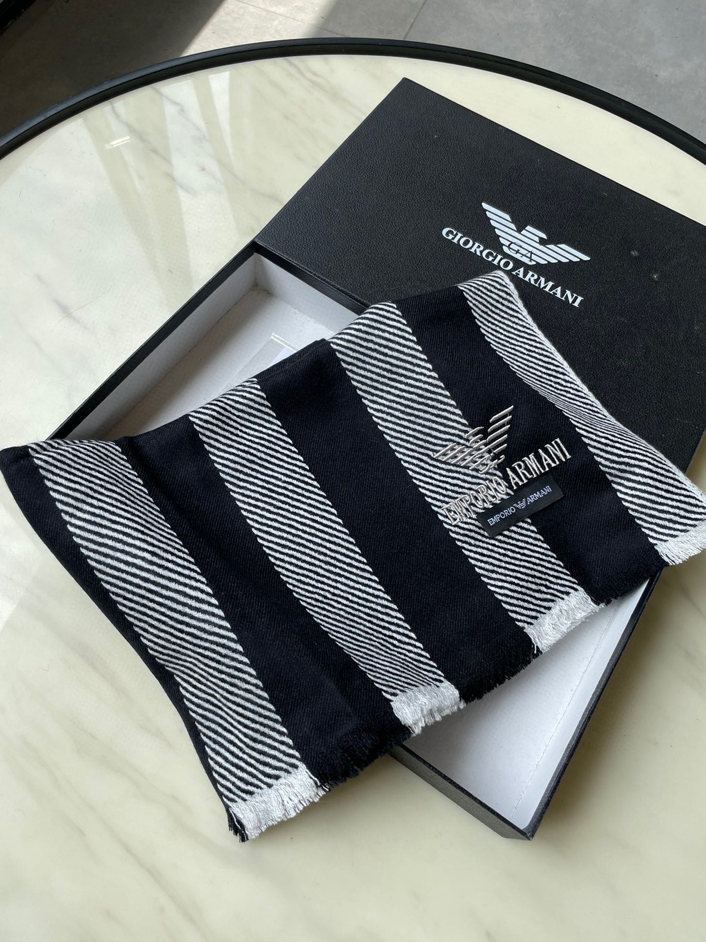 1002 Classic Soft and Comfortable Scarf 1002 Classic Soft and Comfortable Scarf