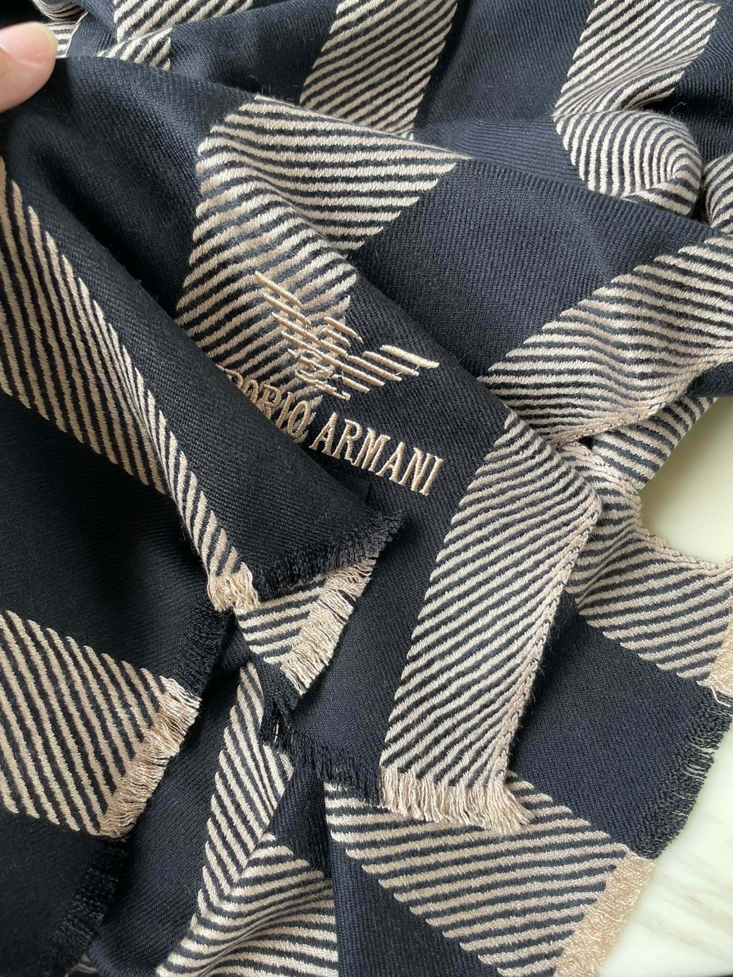 1002 Classic Soft and Comfortable Scarf 1002 Classic Soft and Comfortable Scarf