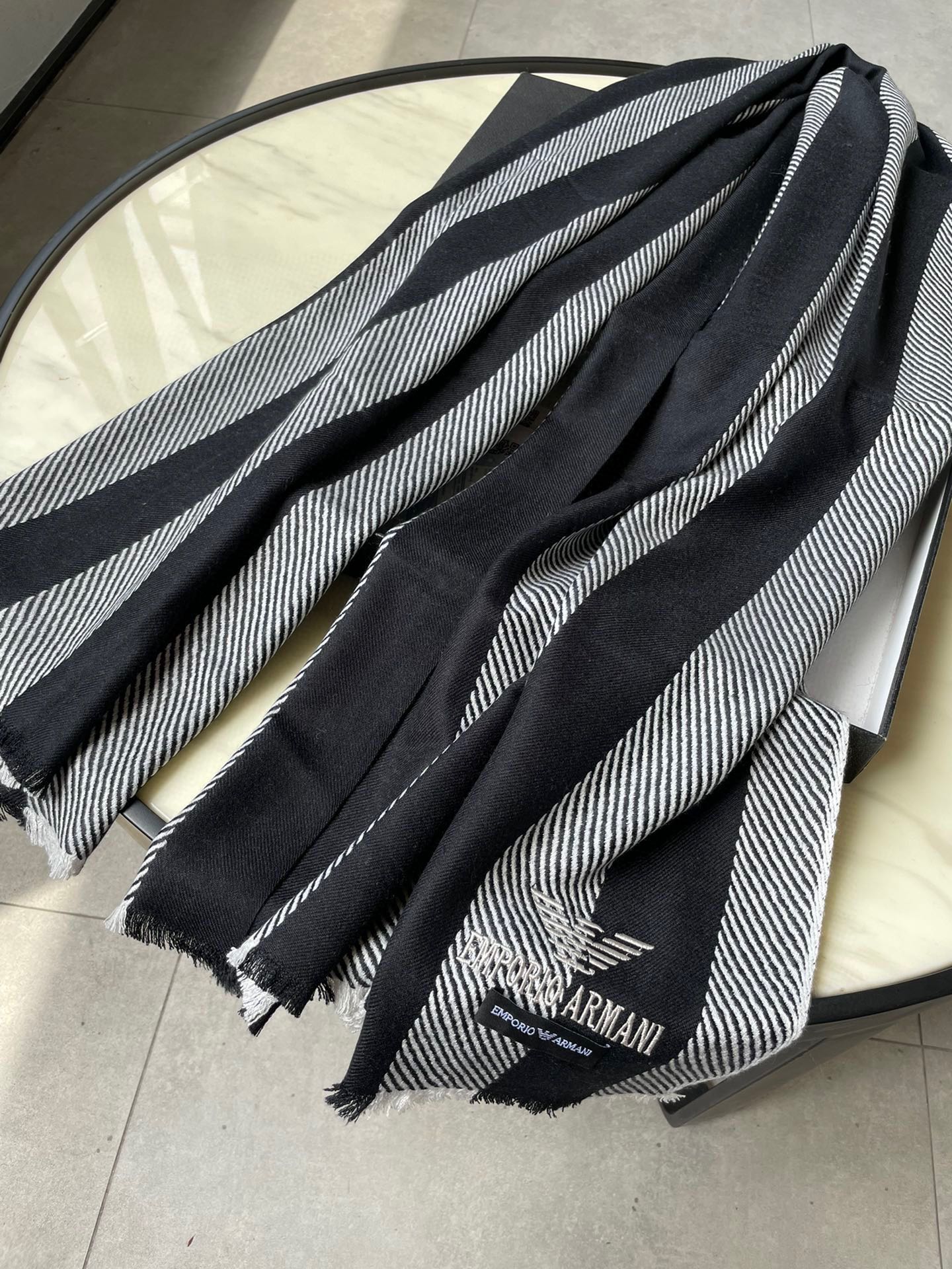 1002 Classic Soft and Comfortable Scarf 1002 Classic Soft and Comfortable Scarf