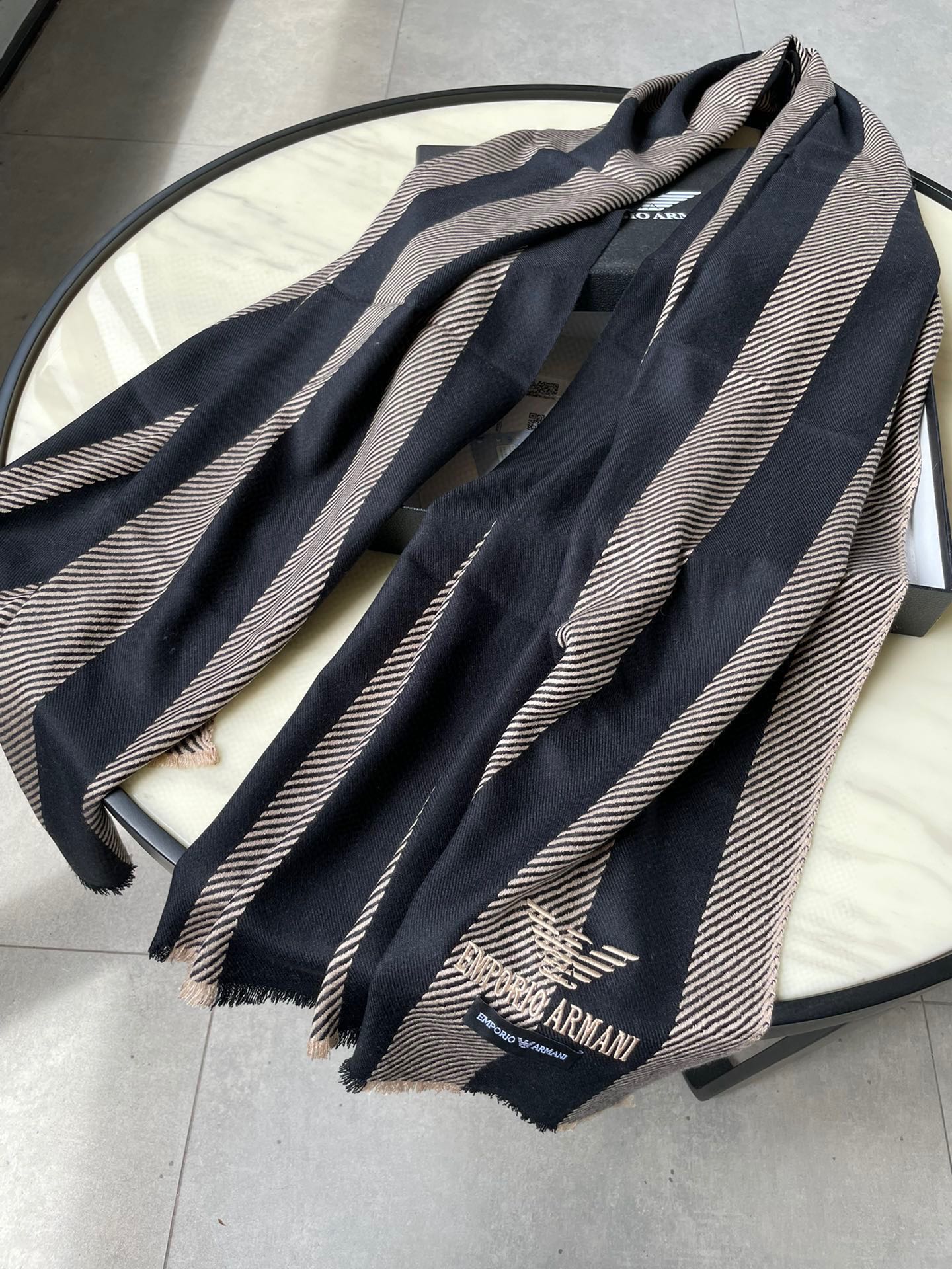 1002 Classic Soft and Comfortable Scarf 1002 Classic Soft and Comfortable Scarf