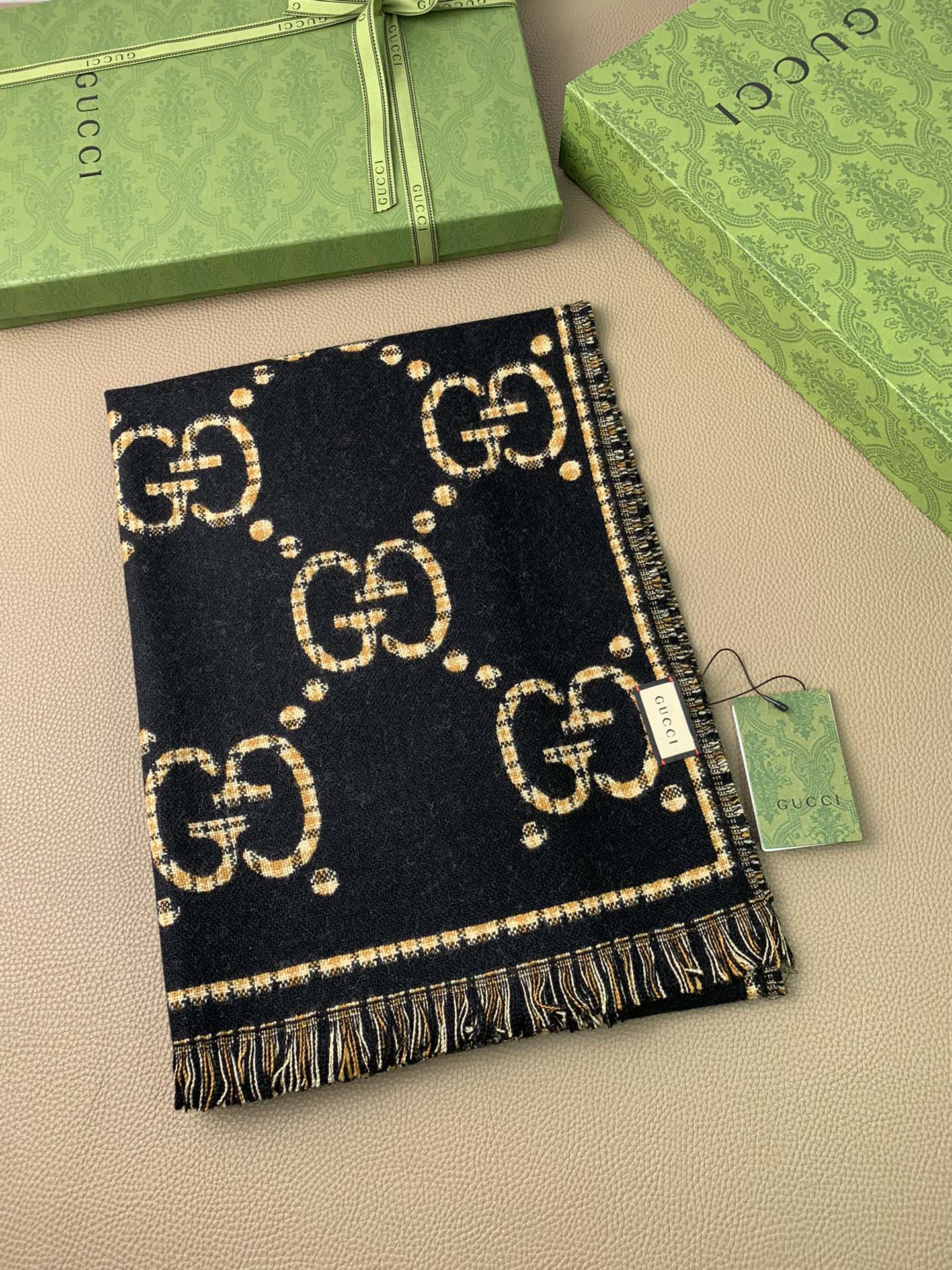 1002 Classic Soft and Comfortable Scarf 1002 Classic Soft and Comfortable Scarf