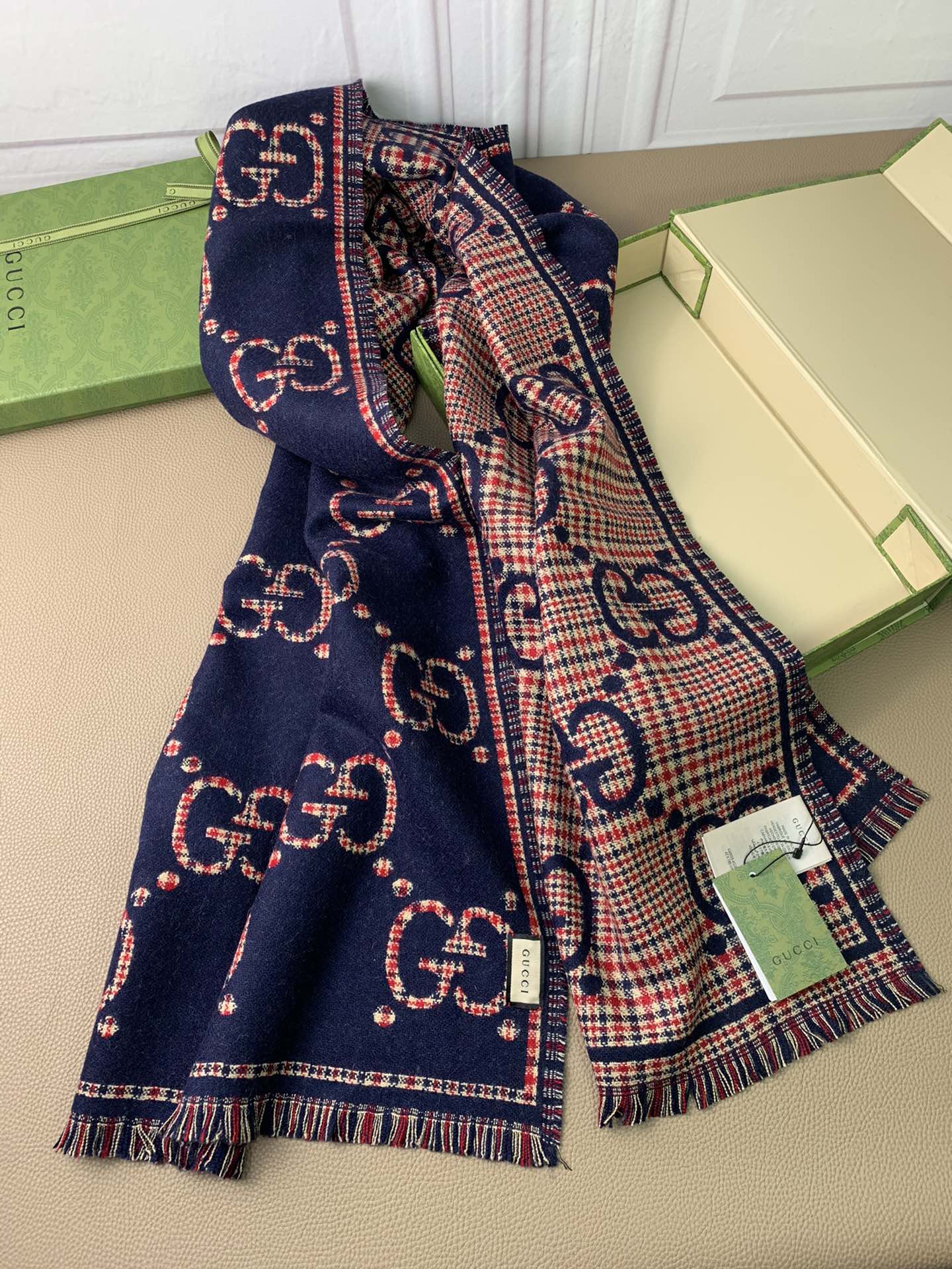 1002 Classic Soft and Comfortable Scarf 1002 Classic Soft and Comfortable Scarf