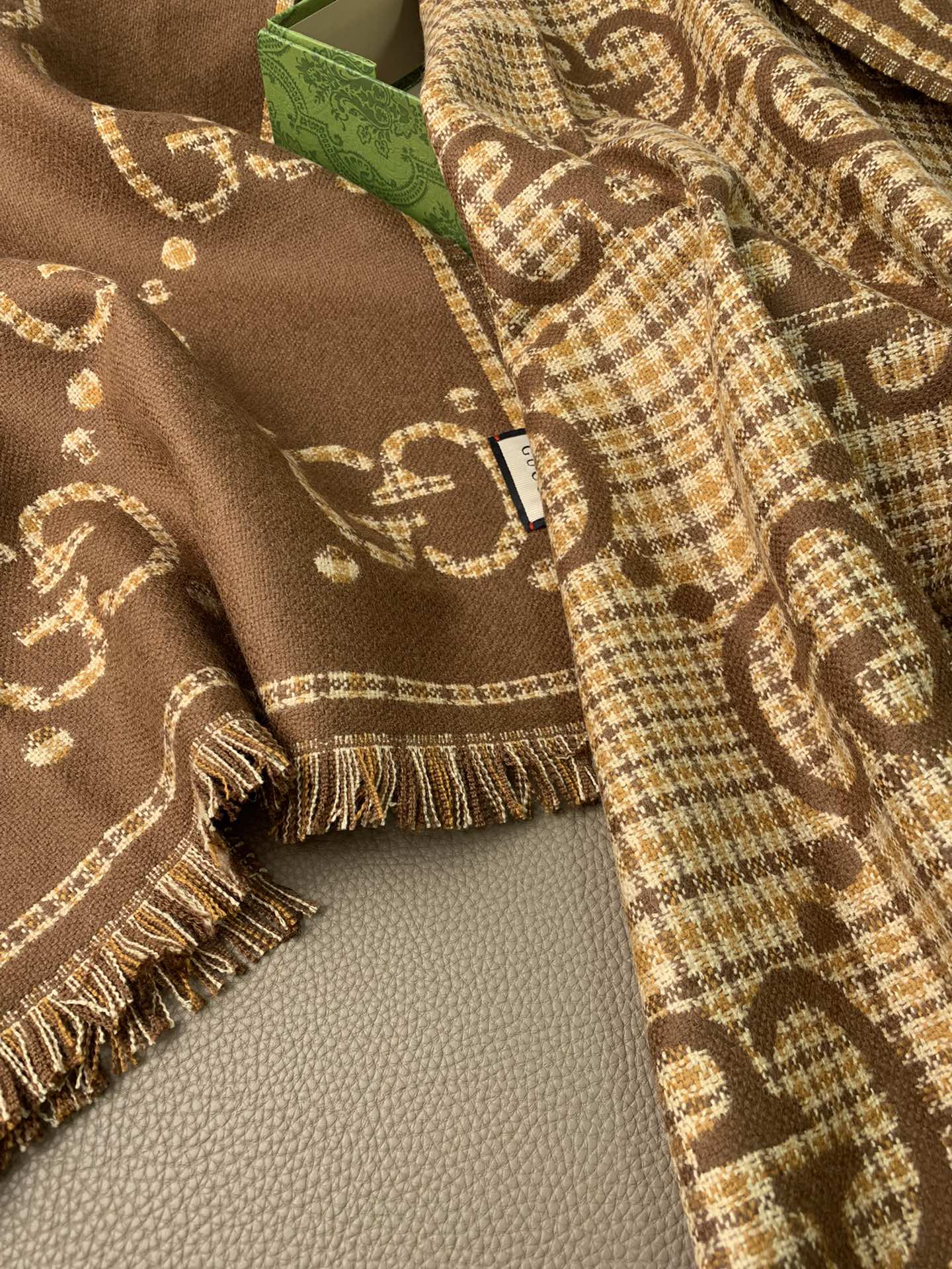 1002 Classic Soft and Comfortable Scarf 1002 Classic Soft and Comfortable Scarf