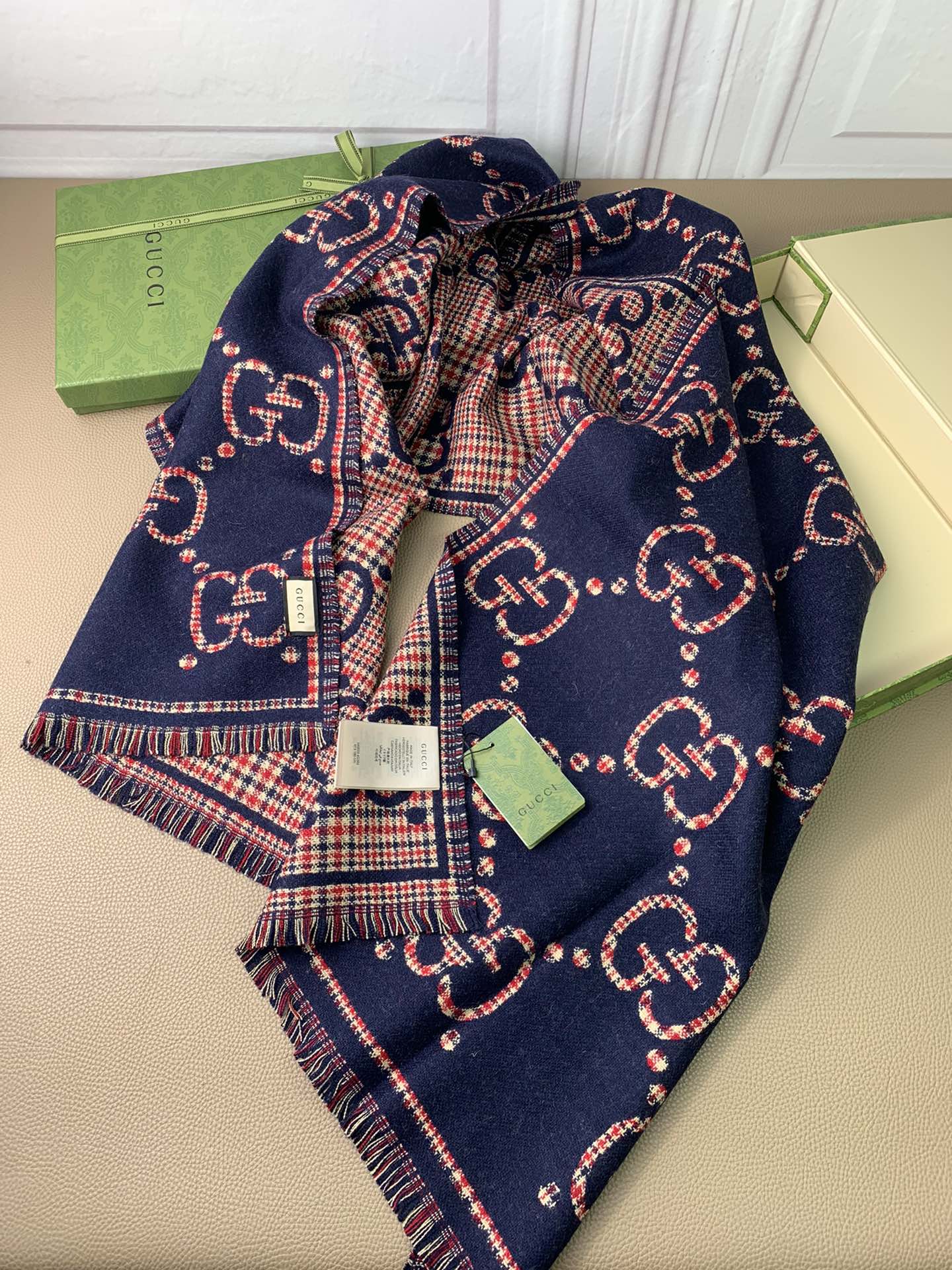 1002 Classic Soft and Comfortable Scarf 1002 Classic Soft and Comfortable Scarf