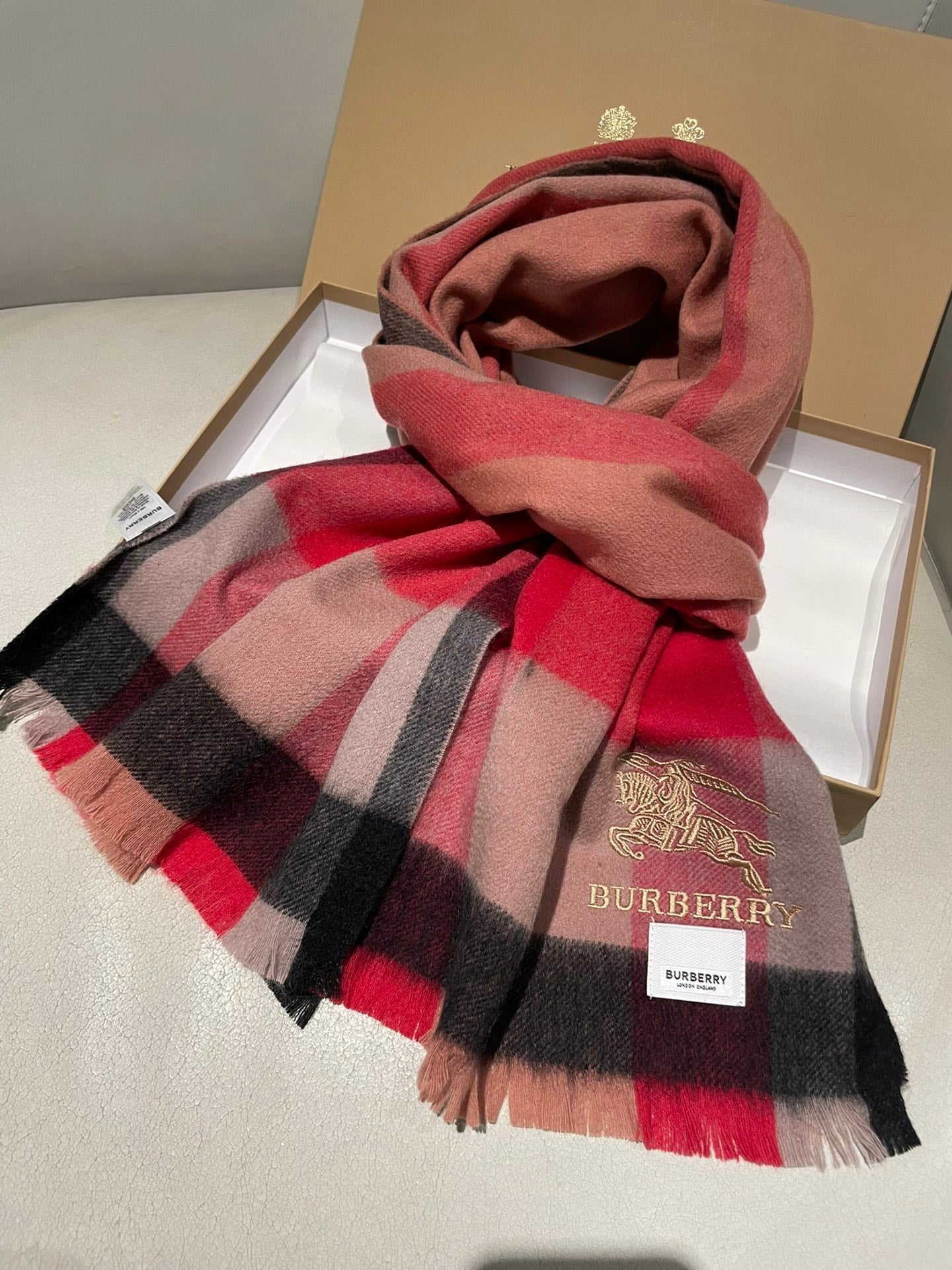 1002 Classic Soft and Comfortable Scarf 1002 Classic Soft and Comfortable Scarf