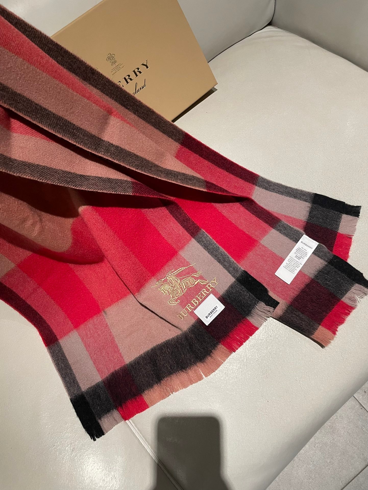 1002 Classic Soft and Comfortable Scarf 1002 Classic Soft and Comfortable Scarf