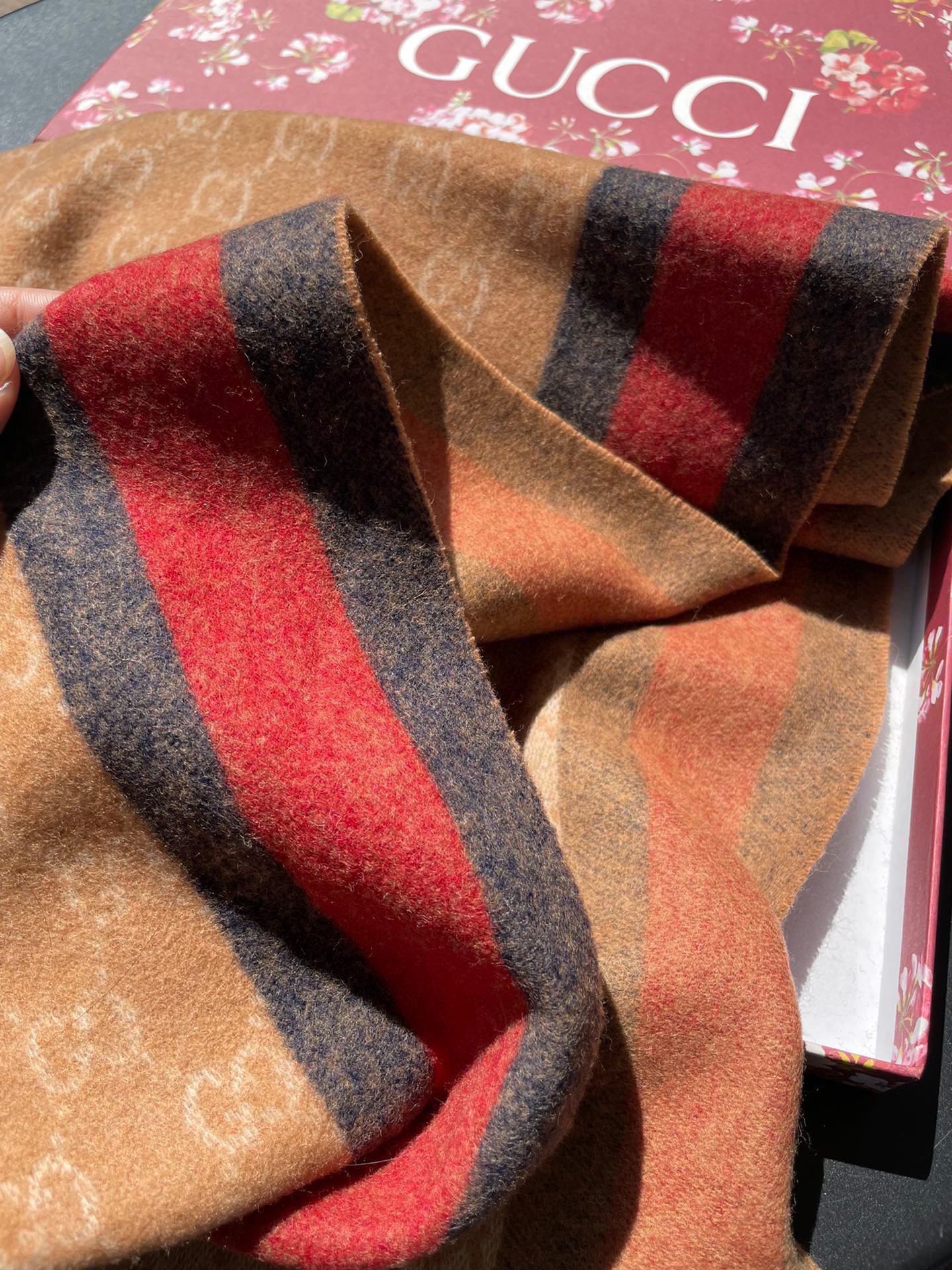 1002 Classic Soft and Comfortable Scarf 1002 Classic Soft and Comfortable Scarf