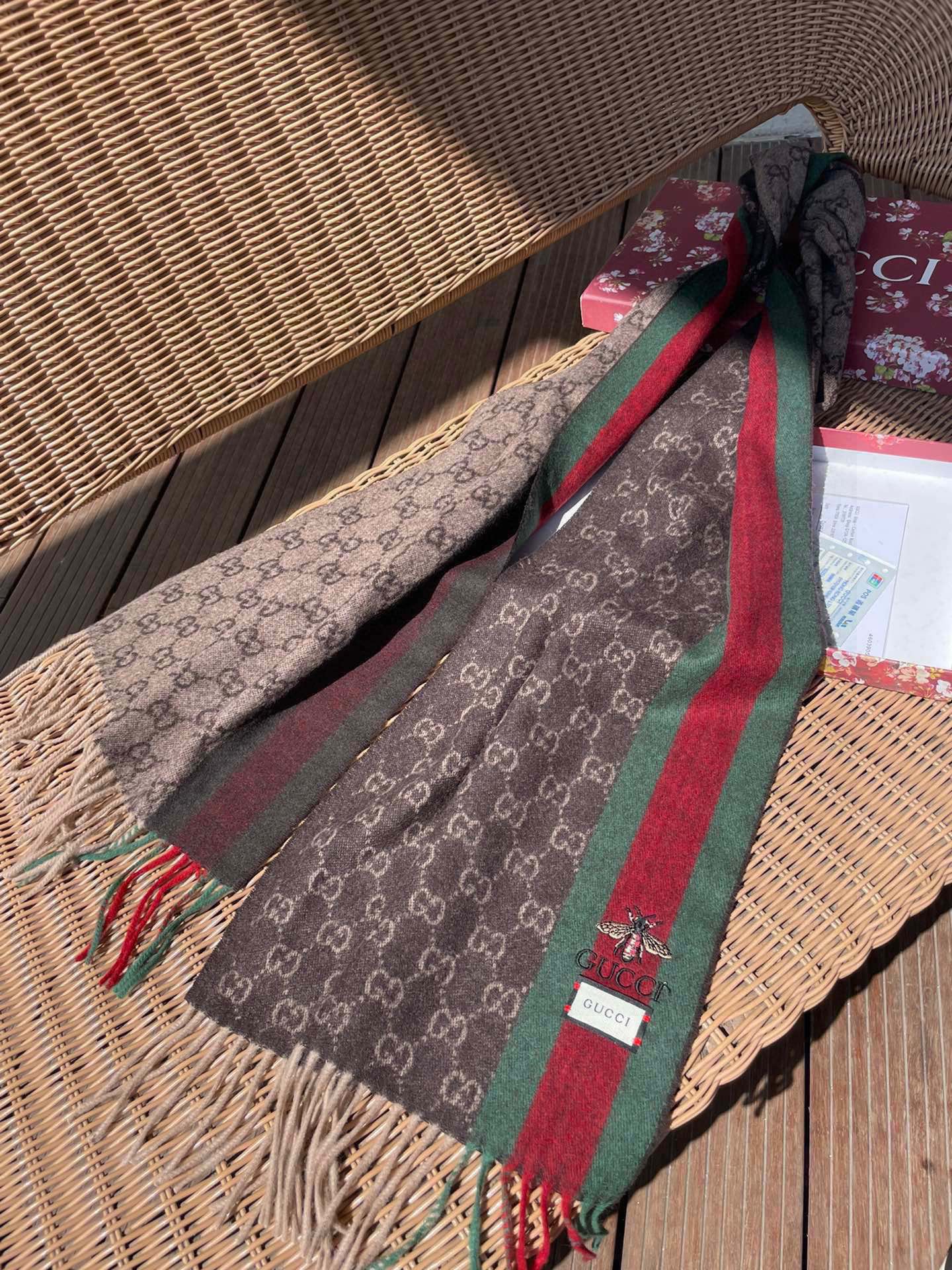 1002 Classic Soft and Comfortable Scarf 1002 Classic Soft and Comfortable Scarf