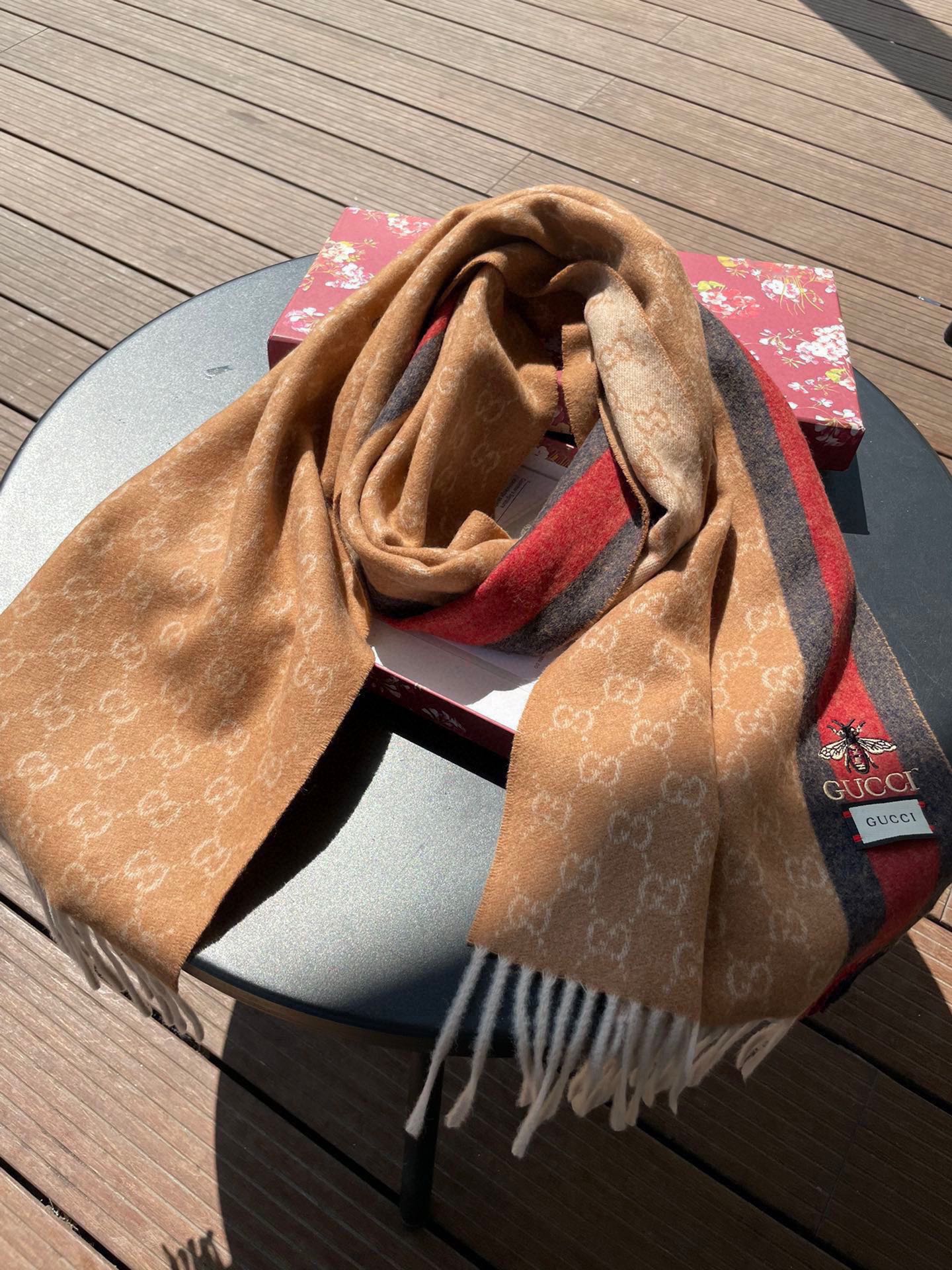1002 Classic Soft and Comfortable Scarf 1002 Classic Soft and Comfortable Scarf