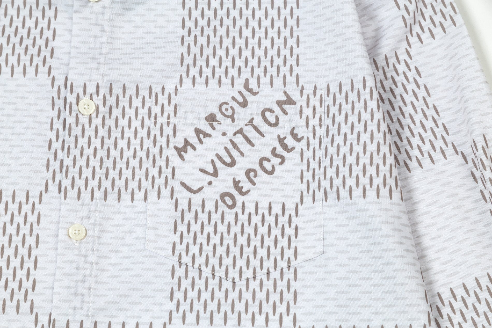 0730 New simple and stylish long-sleeved shirt 0730 New simple and stylish long-sleeved shirt
