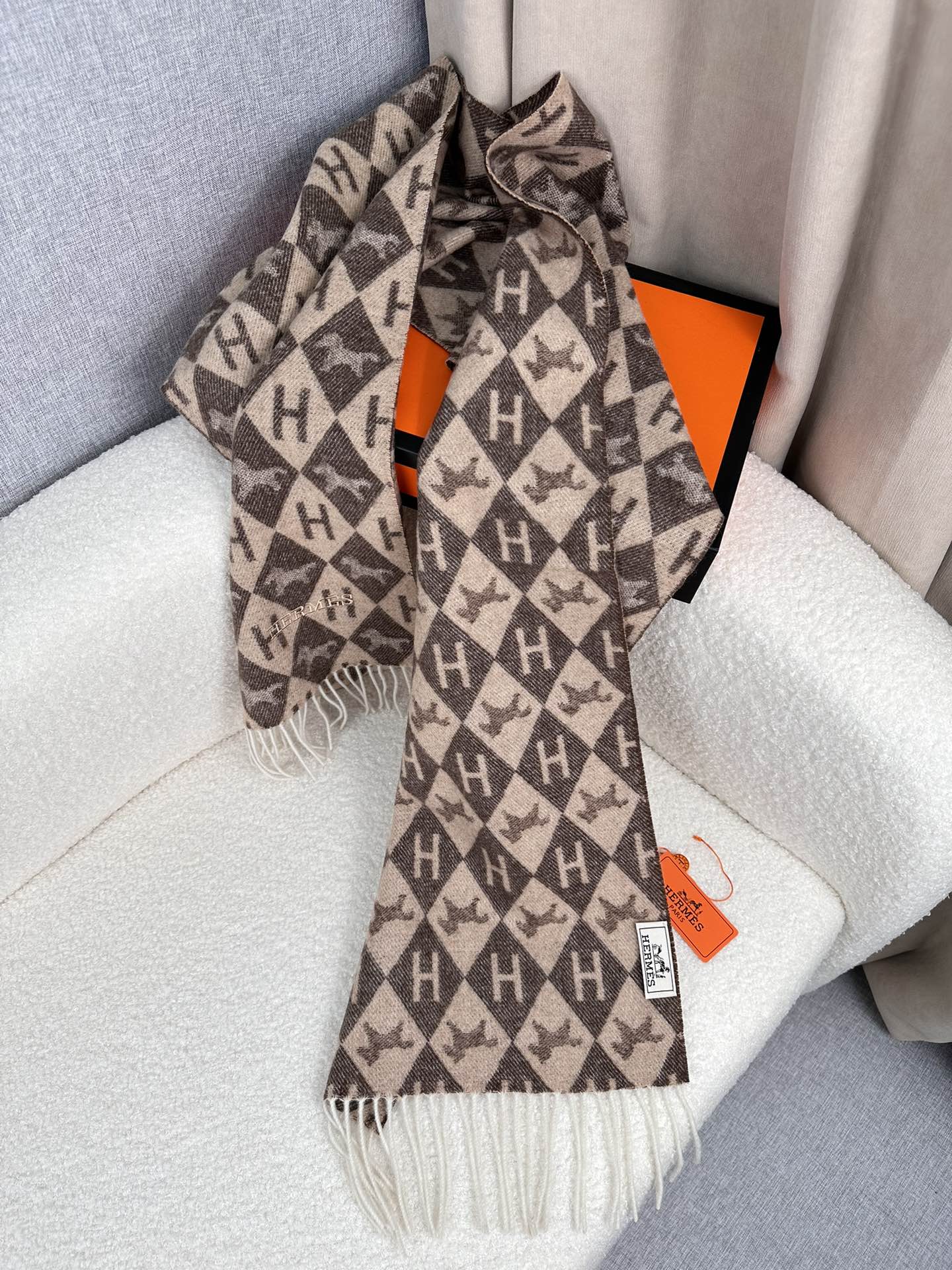 0925 Classic Soft and Comfortable Scarf 0925 Classic Soft and Comfortable Scarf