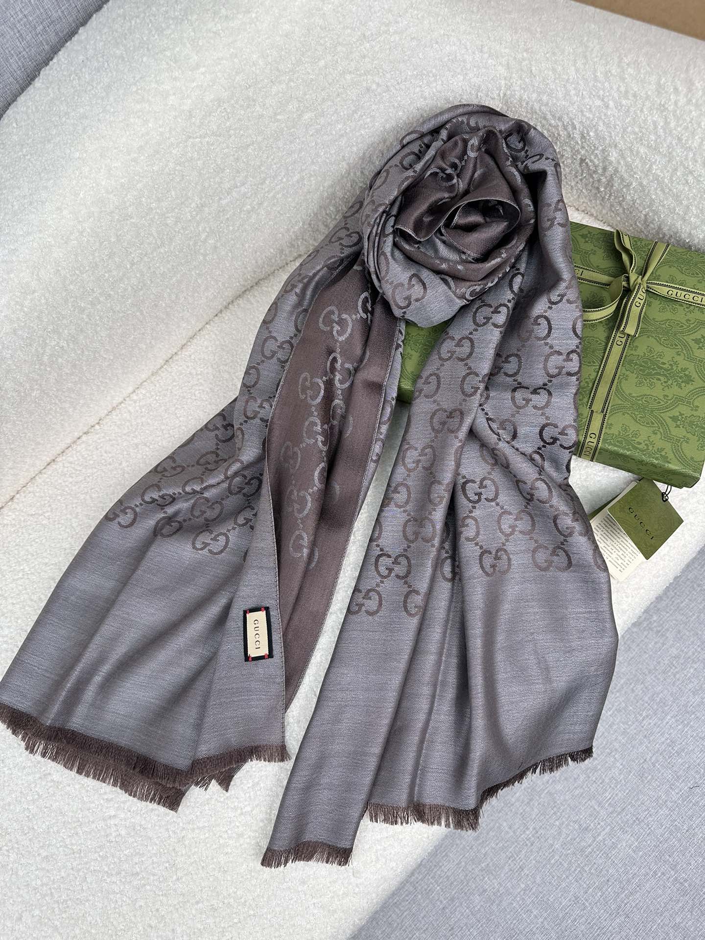 0925 Classic Soft and Comfortable Scarf 0925 Classic Soft and Comfortable Scarf