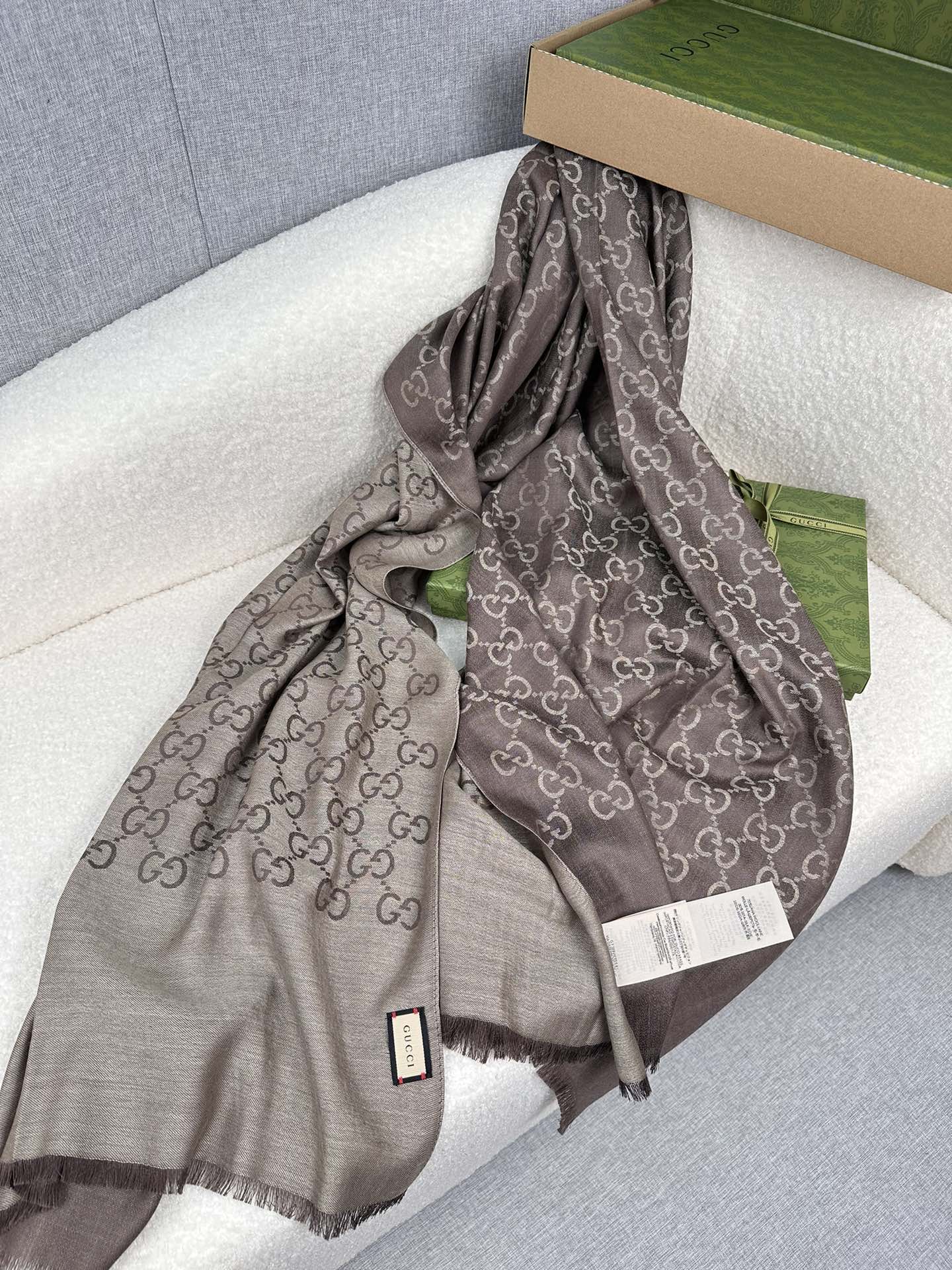 0925 Classic Soft and Comfortable Scarf 0925 Classic Soft and Comfortable Scarf