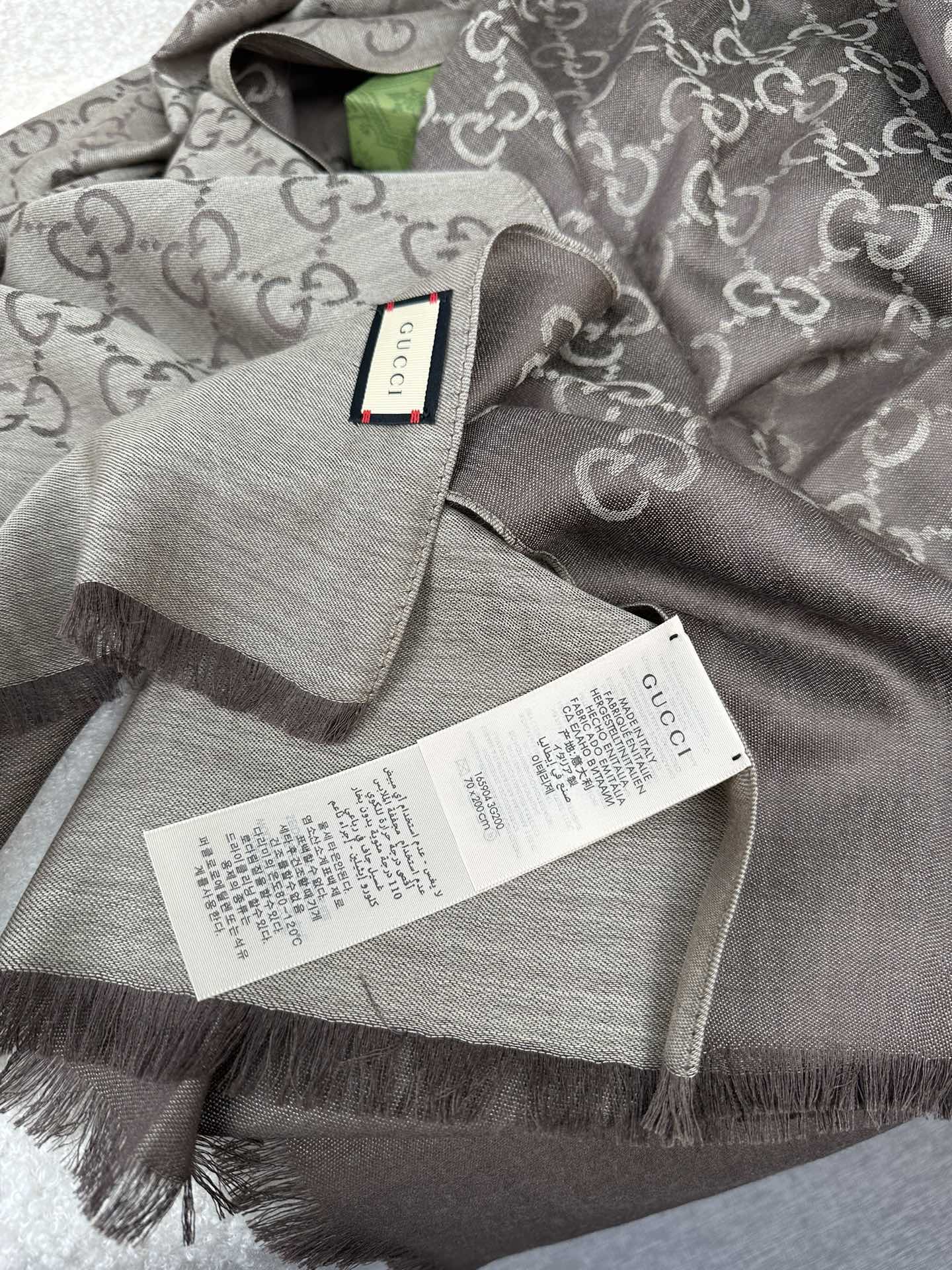 0925 Classic Soft and Comfortable Scarf 0925 Classic Soft and Comfortable Scarf