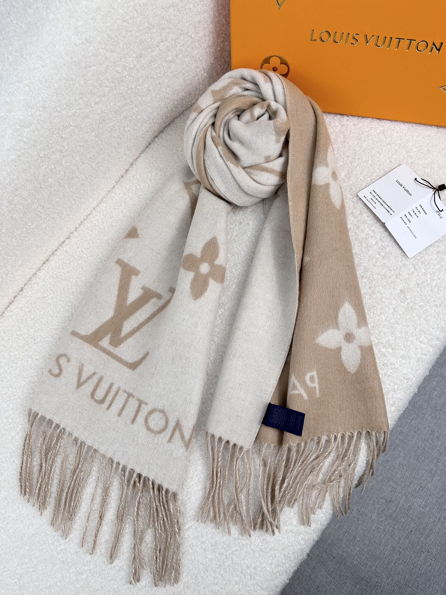 0925 Classic Soft and Comfortable Scarf 0925 Classic Soft and Comfortable Scarf