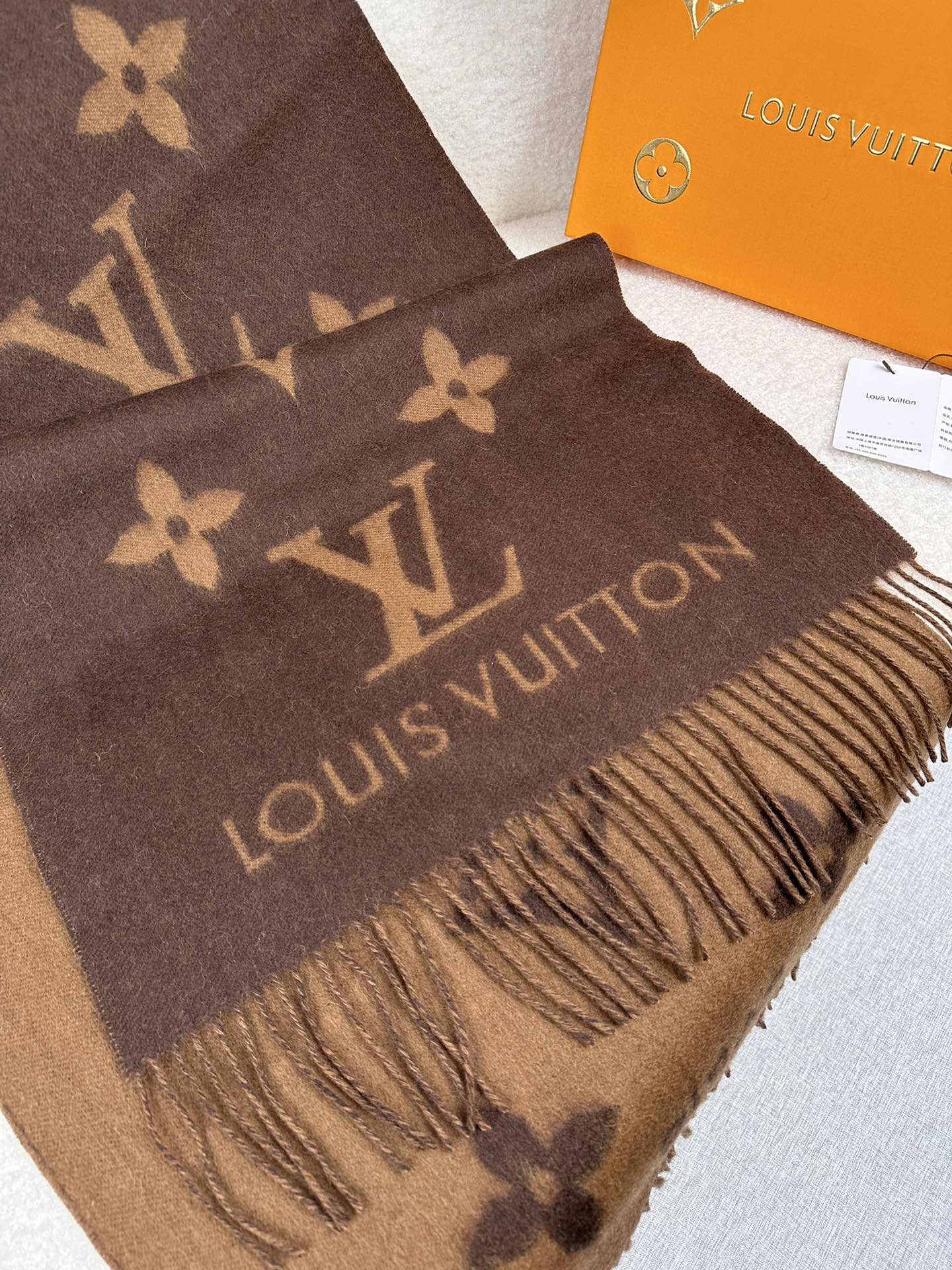 0925 Classic Soft and Comfortable Scarf 0925 Classic Soft and Comfortable Scarf