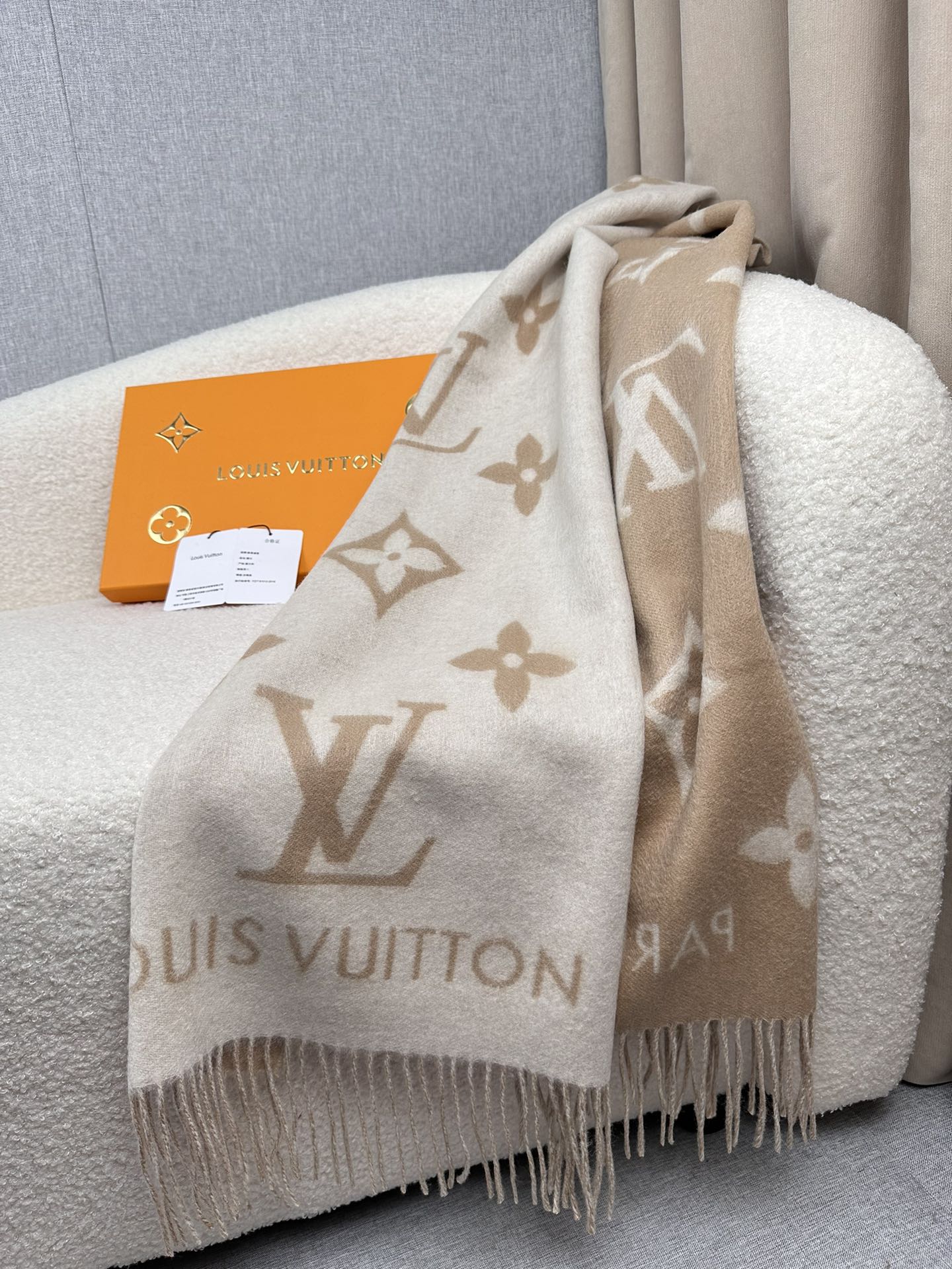 0925 Classic Soft and Comfortable Scarf 0925 Classic Soft and Comfortable Scarf