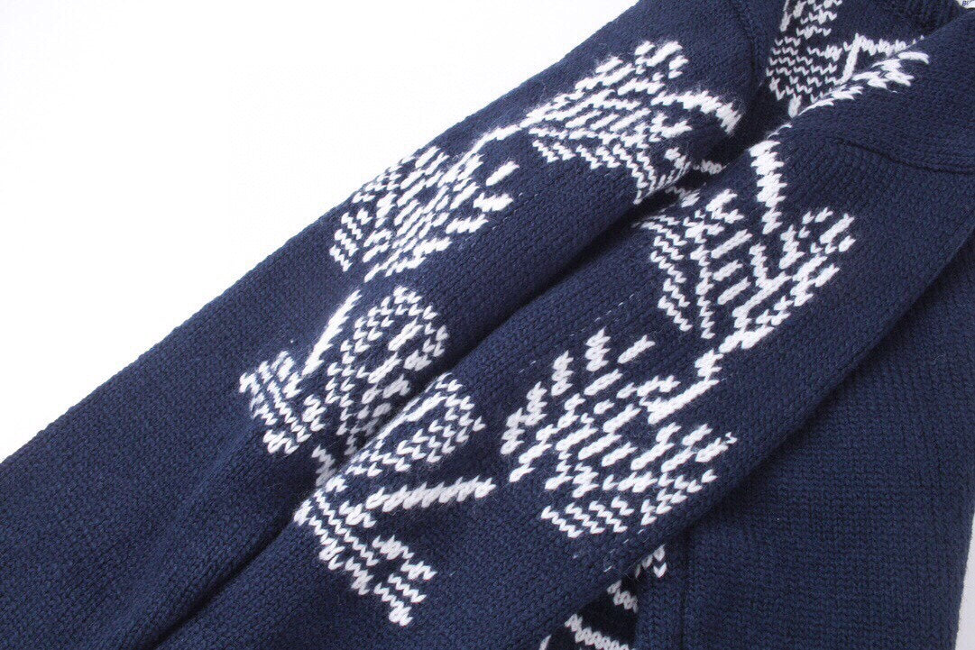 0909 New Warhorse chest knit sweater 0909 New Warhorse chest knit sweater