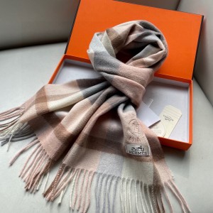 1002 Classic Soft and Comfortable Scarf