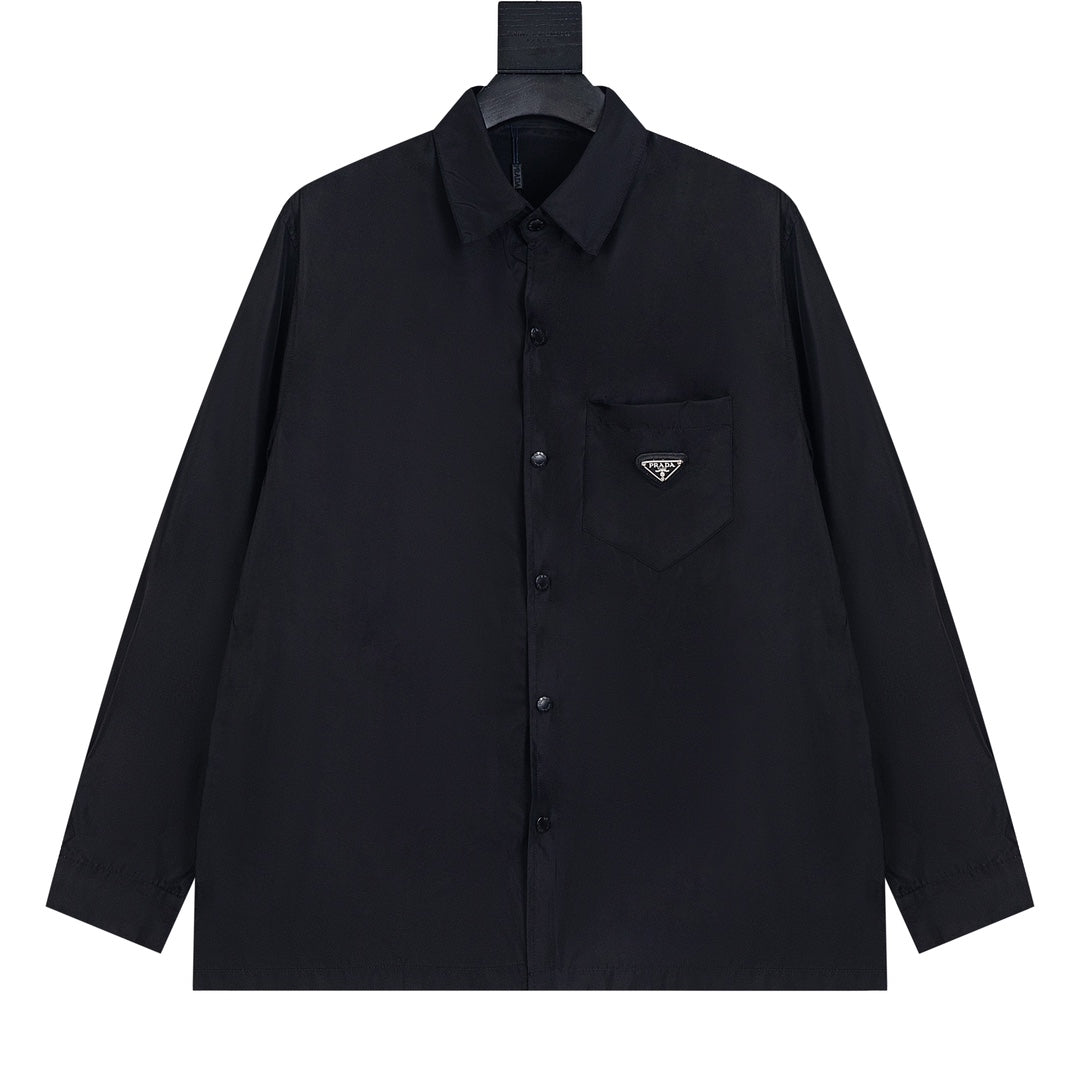 0717 A classic must-have minimalist shirt jacket 0717 A classic must-have minimalist shirt jacket