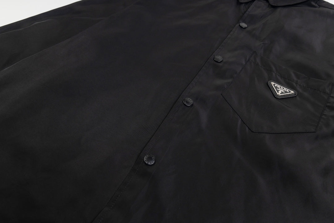 0717 A classic must-have minimalist shirt jacket 0717 A classic must-have minimalist shirt jacket