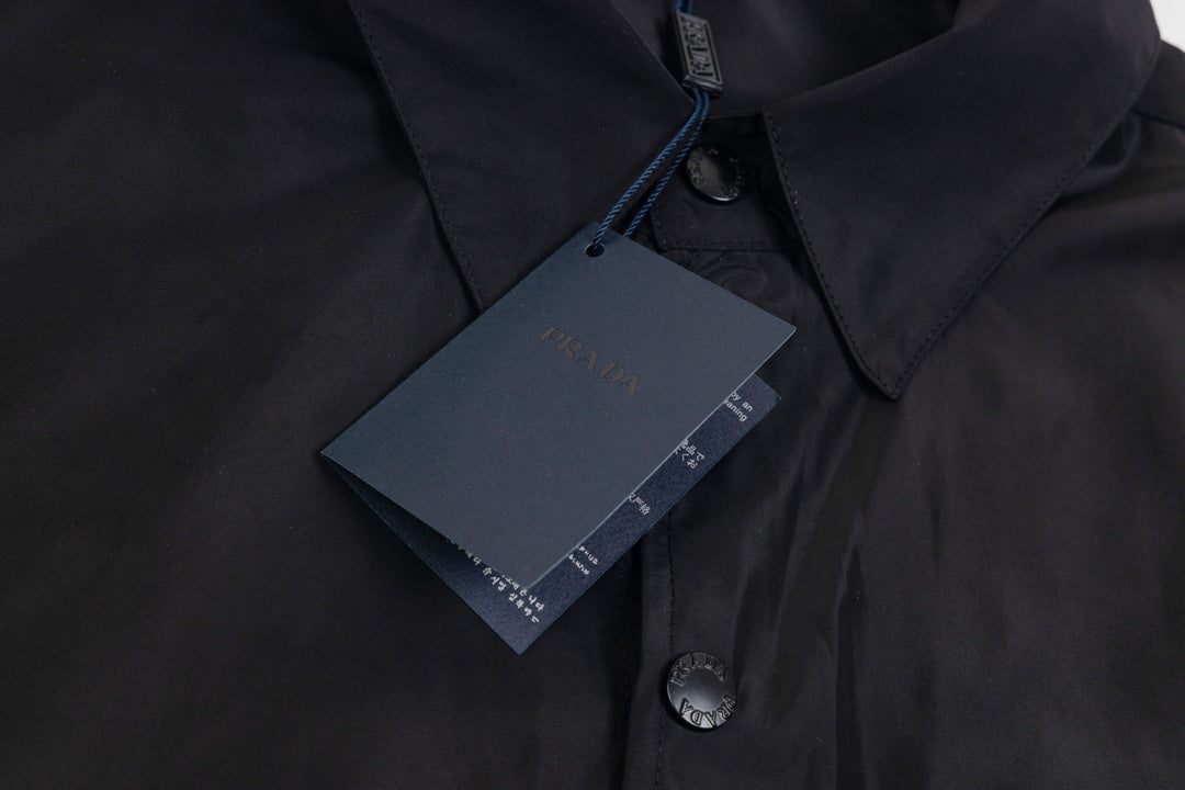 0717 A classic must-have minimalist shirt jacket 0717 A classic must-have minimalist shirt jacket