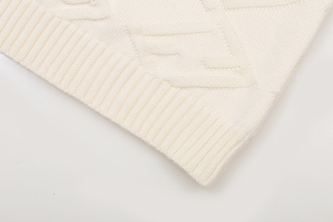 0909 Crew-neck wool knit sweater 0909 Crew-neck wool knit sweater