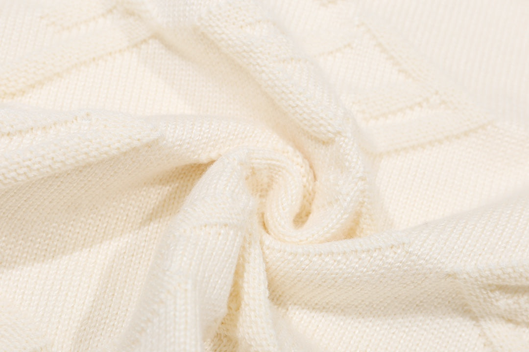 0909 Crew-neck wool knit sweater 0909 Crew-neck wool knit sweater