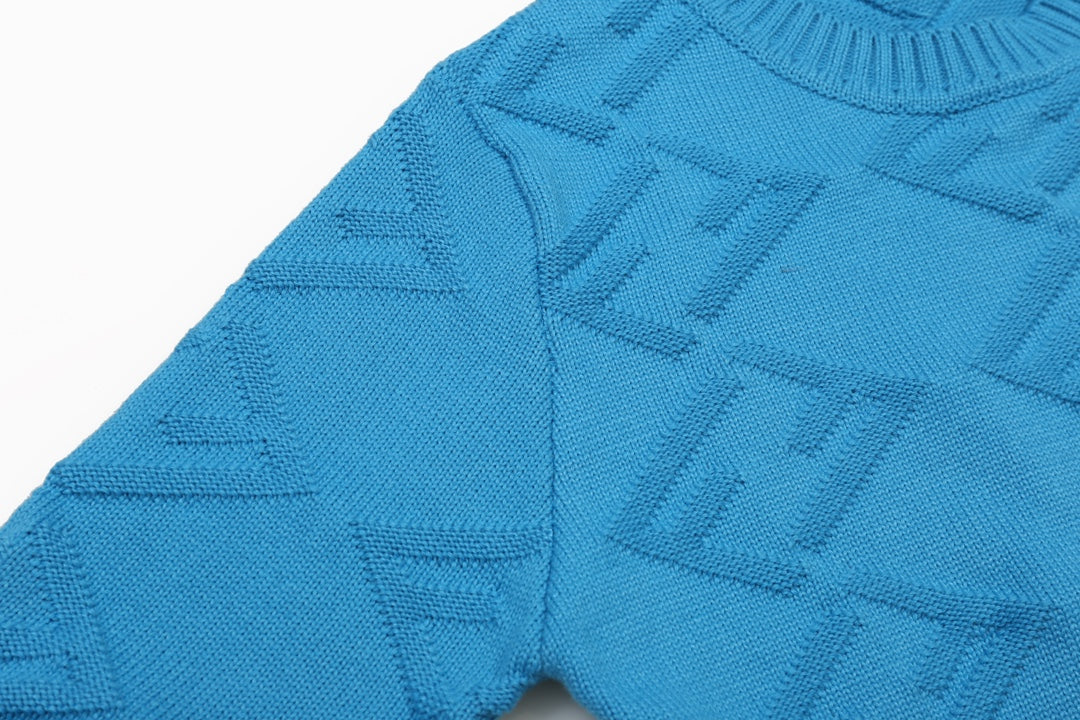 0909 Crew-neck wool knit sweater 0909 Crew-neck wool knit sweater