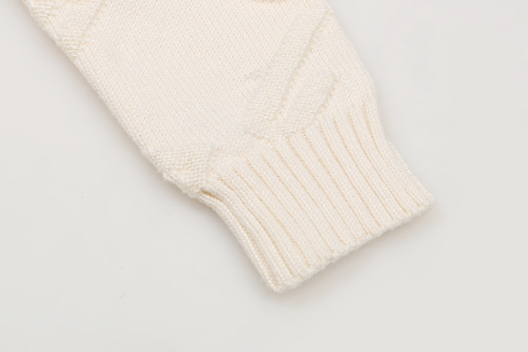 0909 Crew-neck wool knit sweater 0909 Crew-neck wool knit sweater
