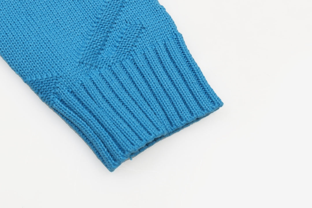 0909 Crew-neck wool knit sweater 0909 Crew-neck wool knit sweater