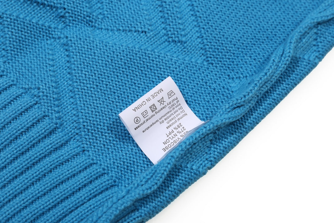 0909 Crew-neck wool knit sweater 0909 Crew-neck wool knit sweater